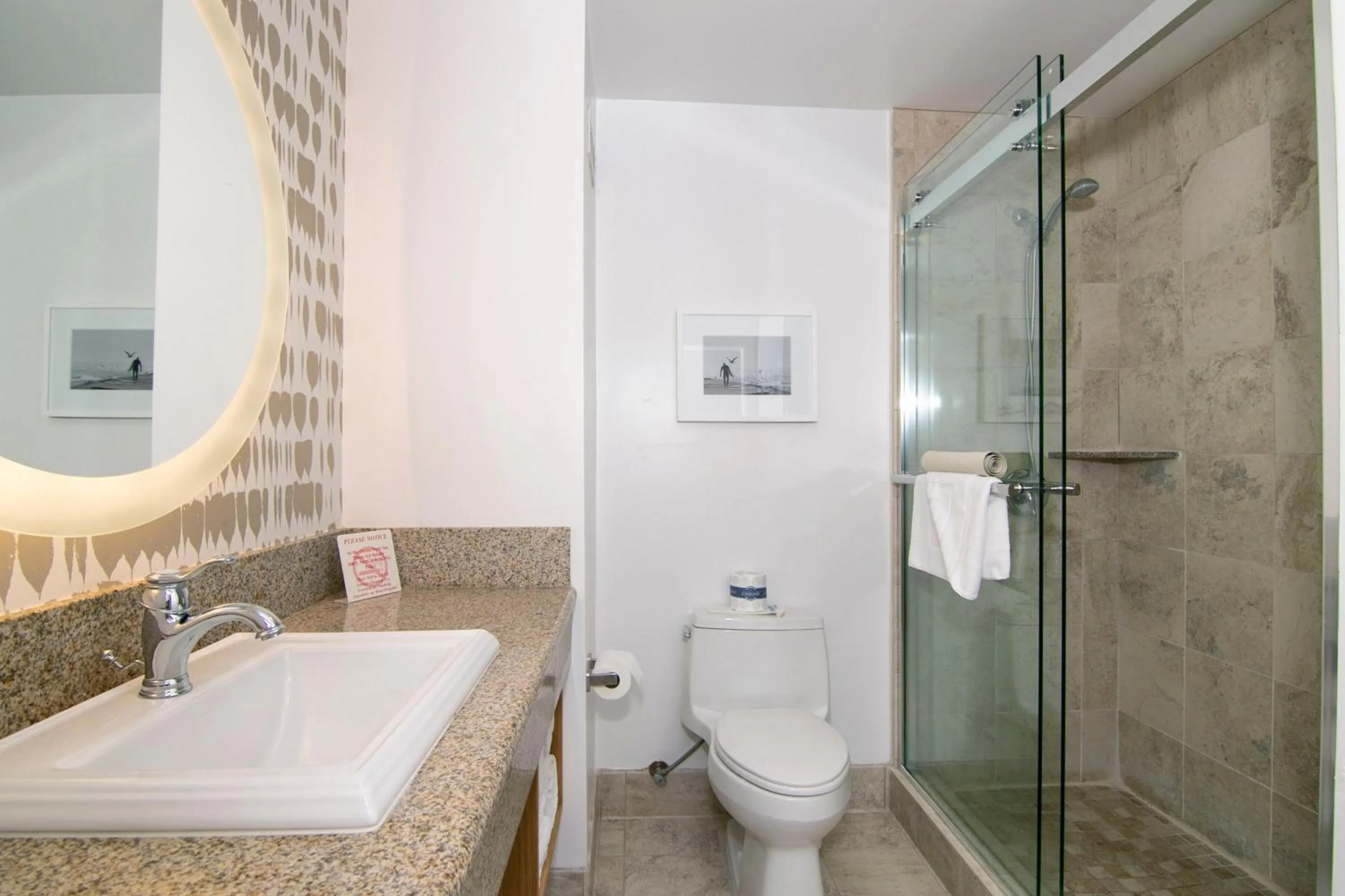 Bathroom in Ocean Park Inn