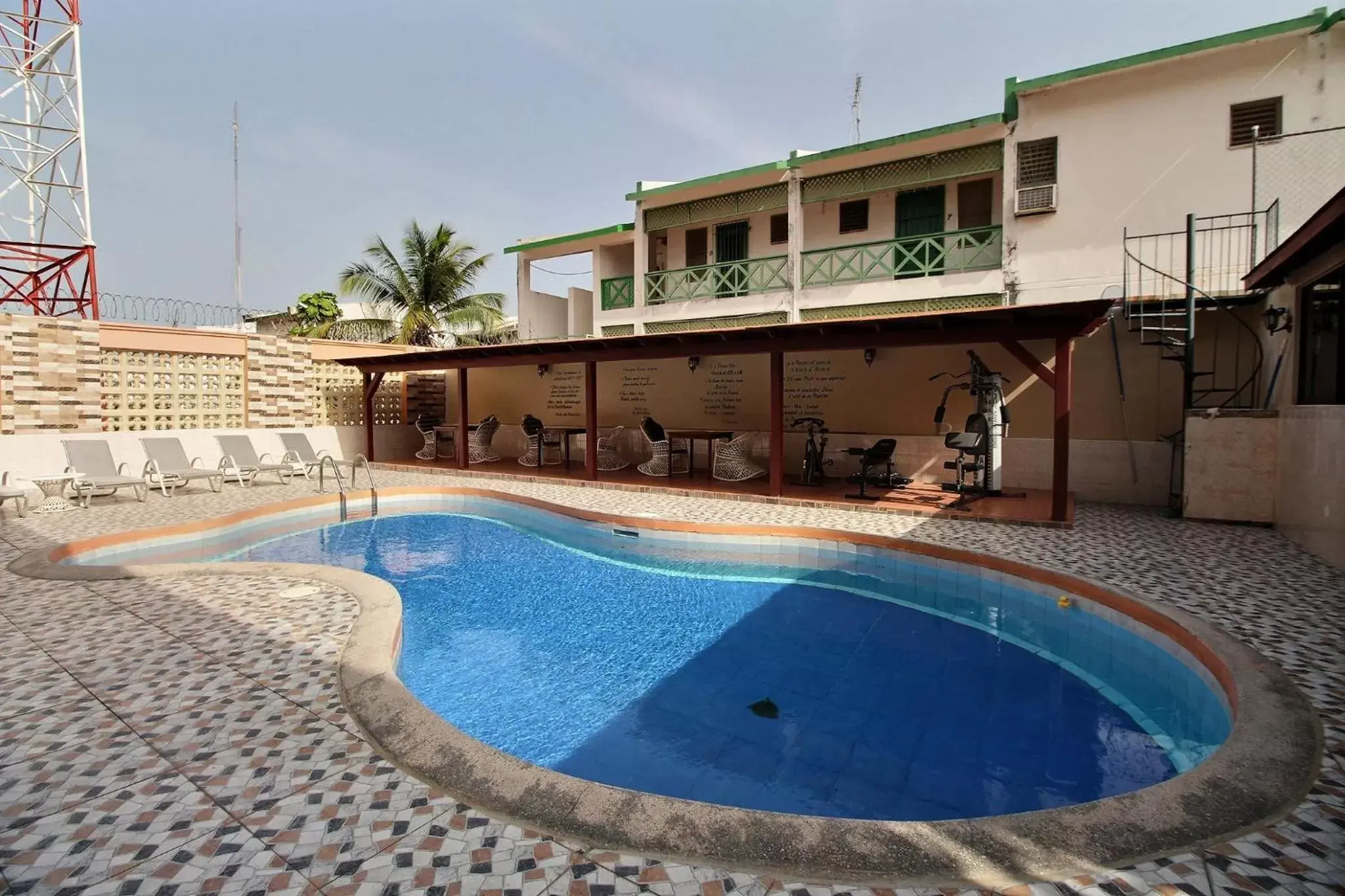 Swimming Pool in Hotel Garant & Suites