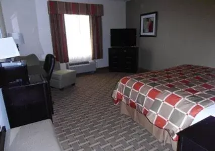 Photo of the whole room, Bed in Hawthorn Suites by Wyndham Port Arthur