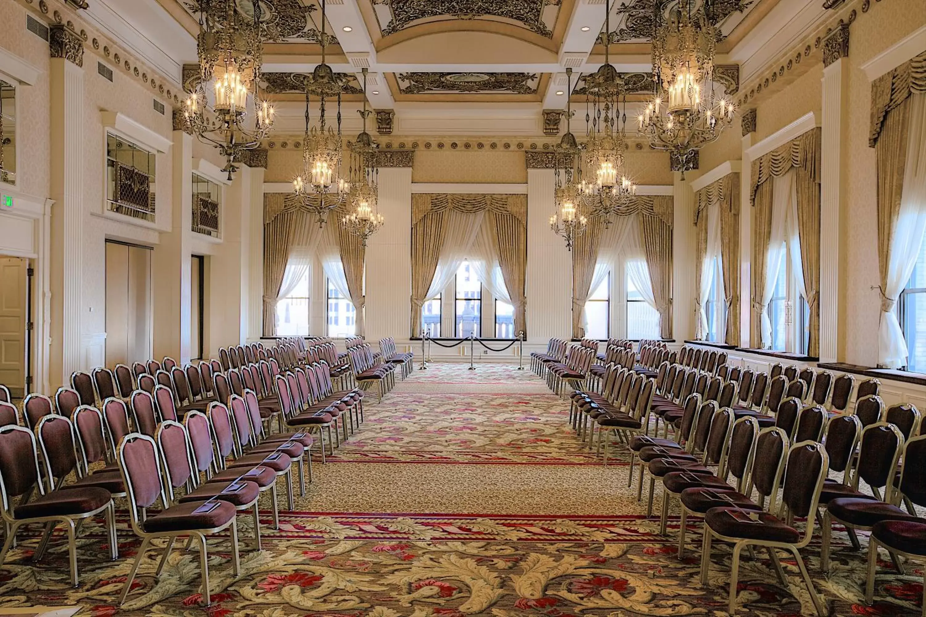Banquet/Function facilities, Banquet Facilities in The Pfister Hotel
