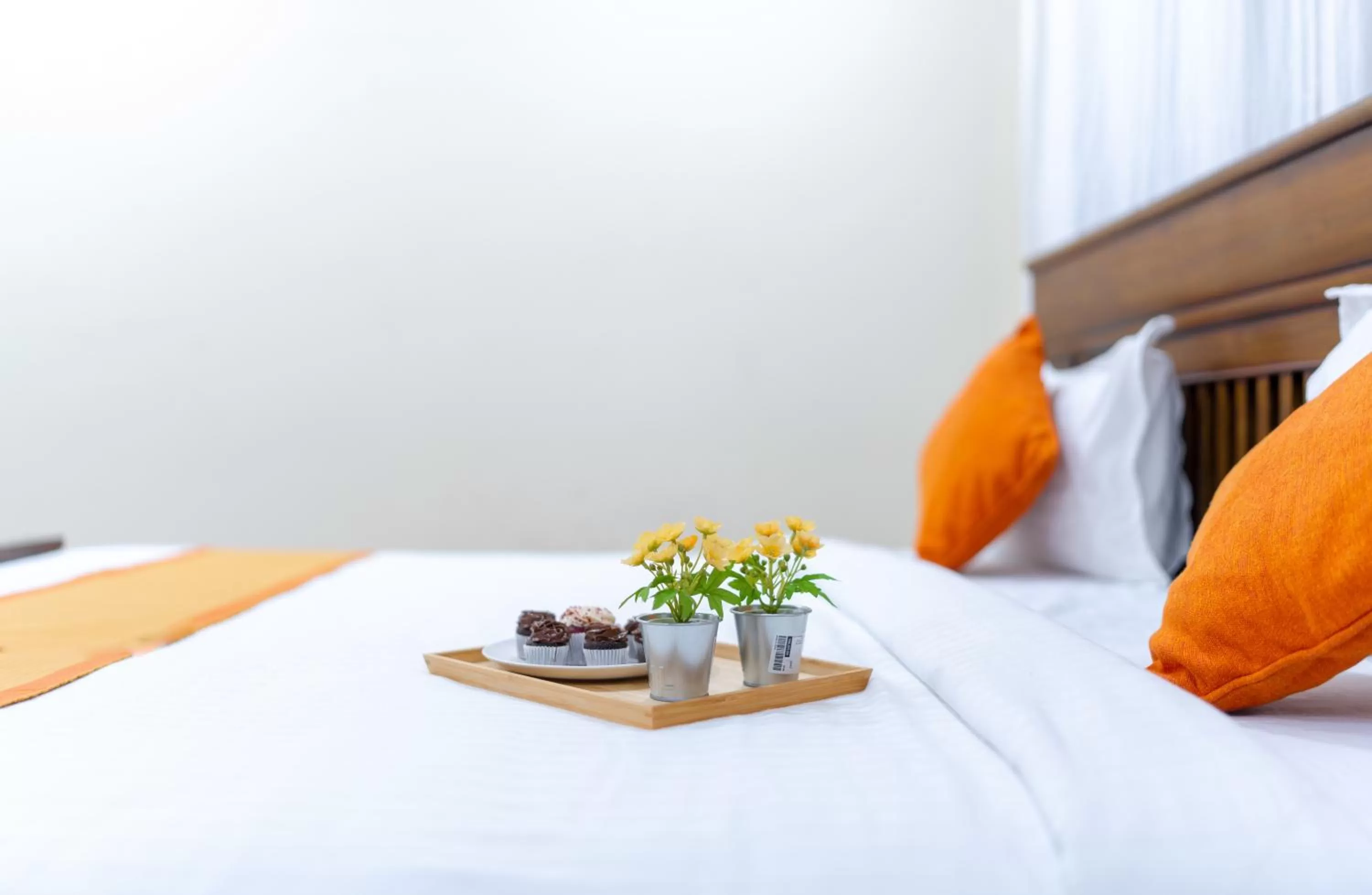 Bed in Hotel Voila Atnest Suites Kokapet, Business Hotel