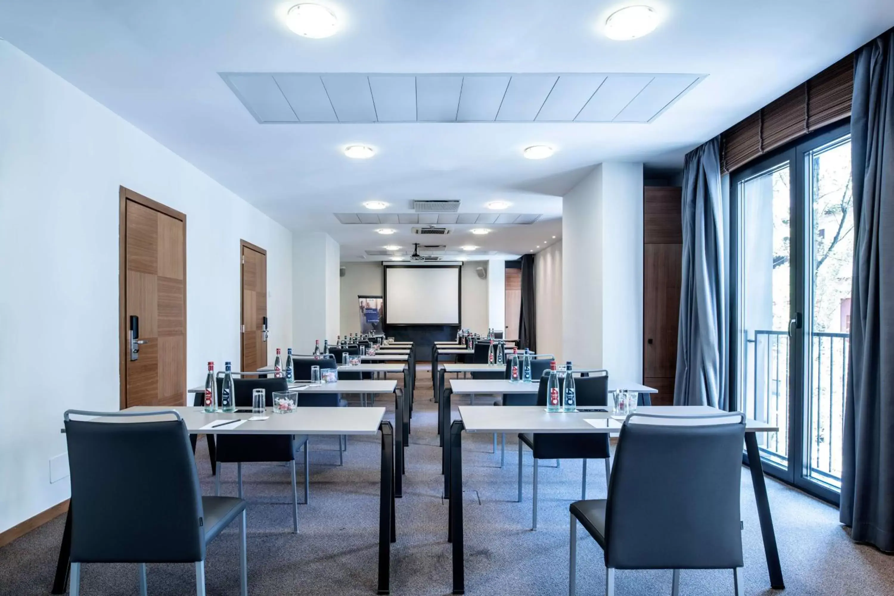 Meeting/conference room in Radisson Blu Hotel Milan