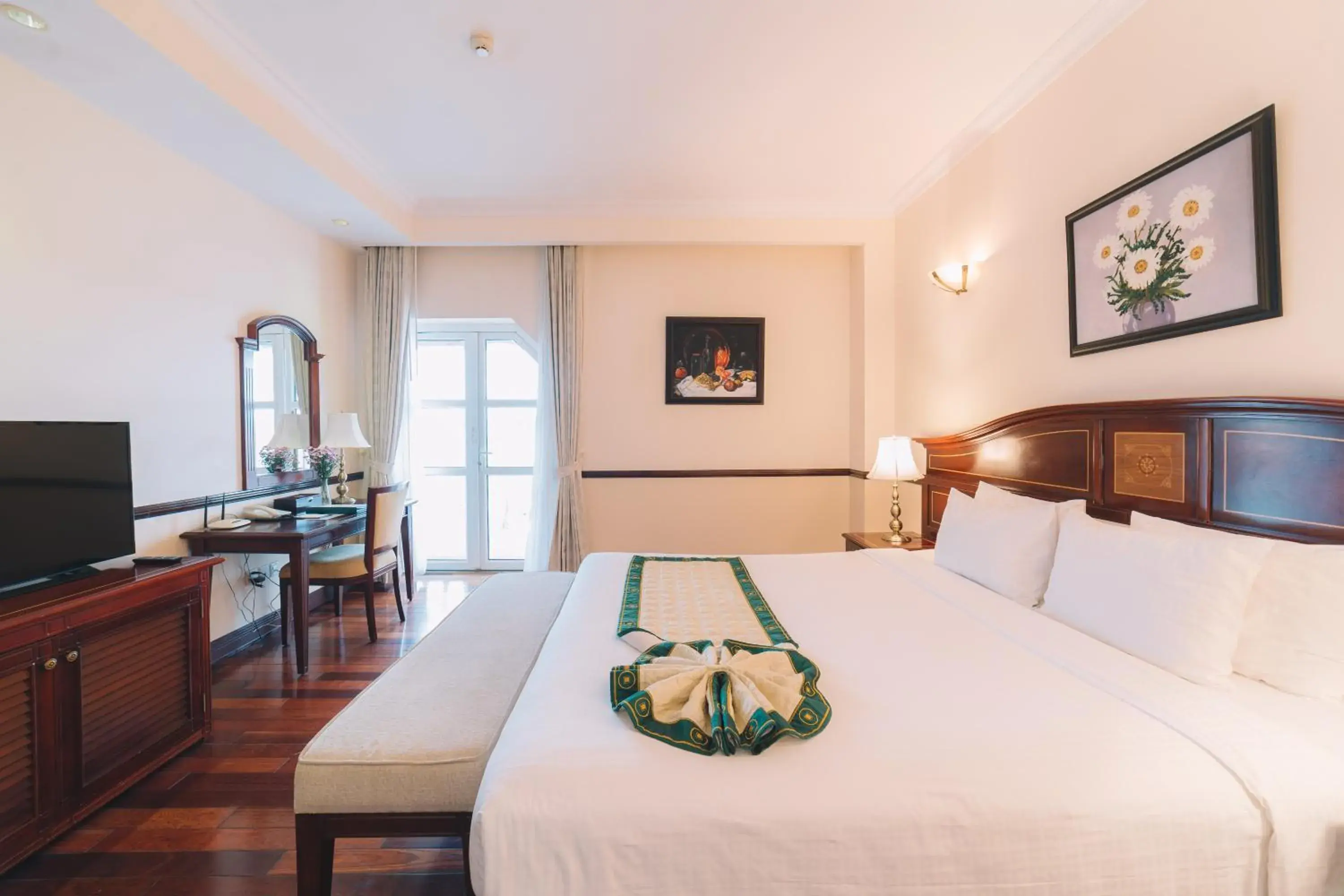 Bedroom in Saigon Dalat Hotel