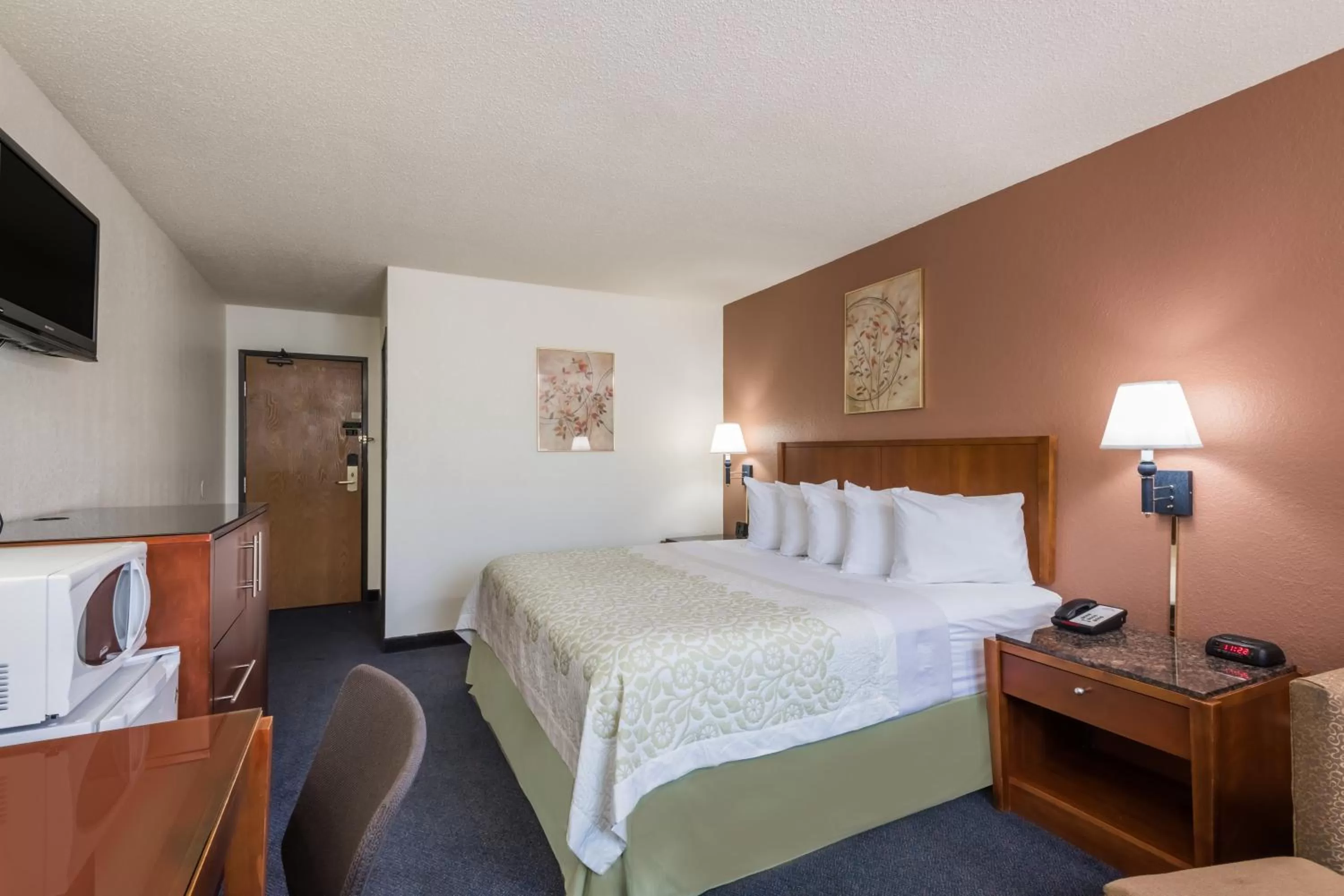 Bed in Days Inn by Wyndham Greenfield