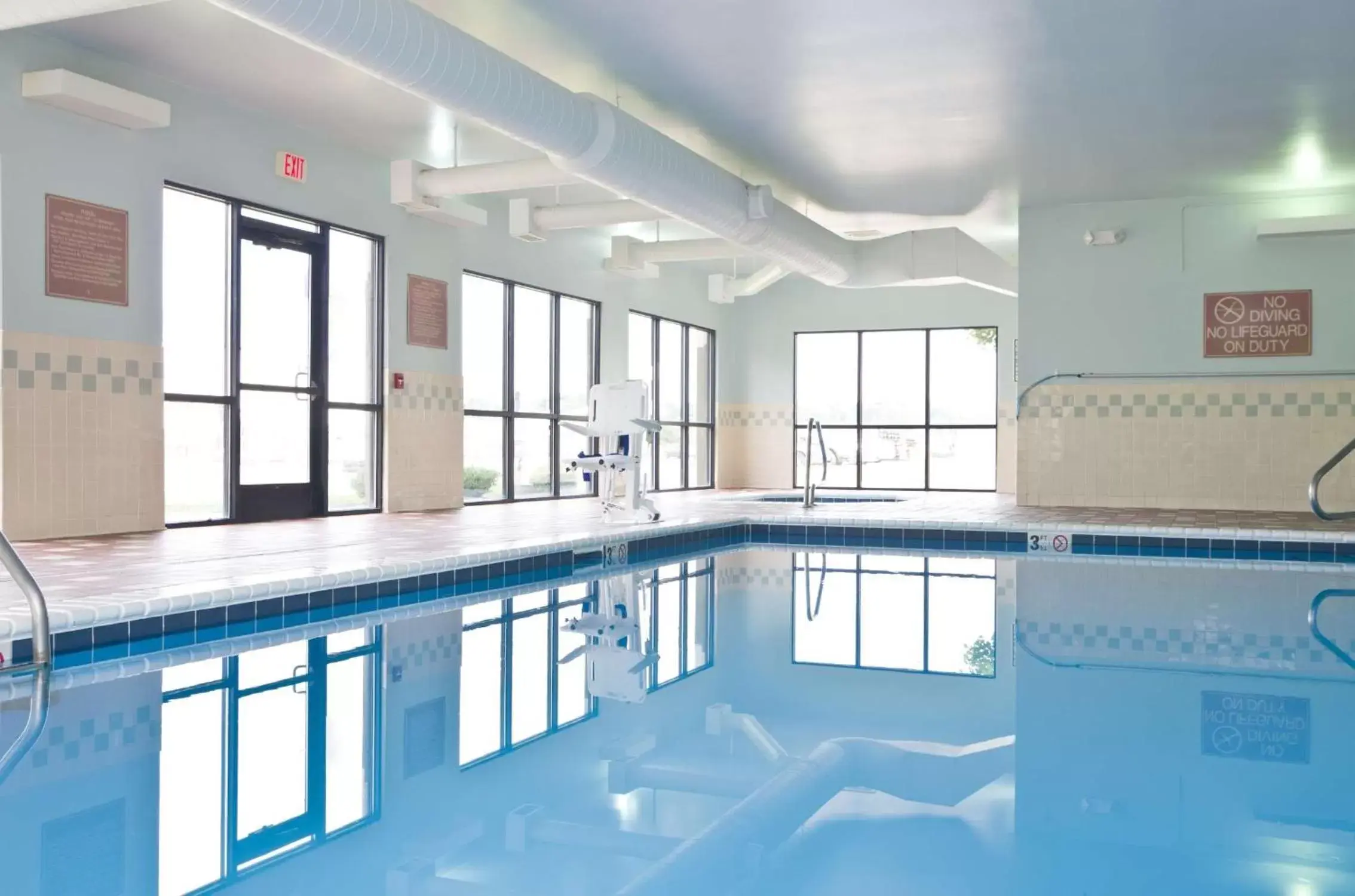 Pool view, Swimming Pool in Hampton Inn New Philadelphia