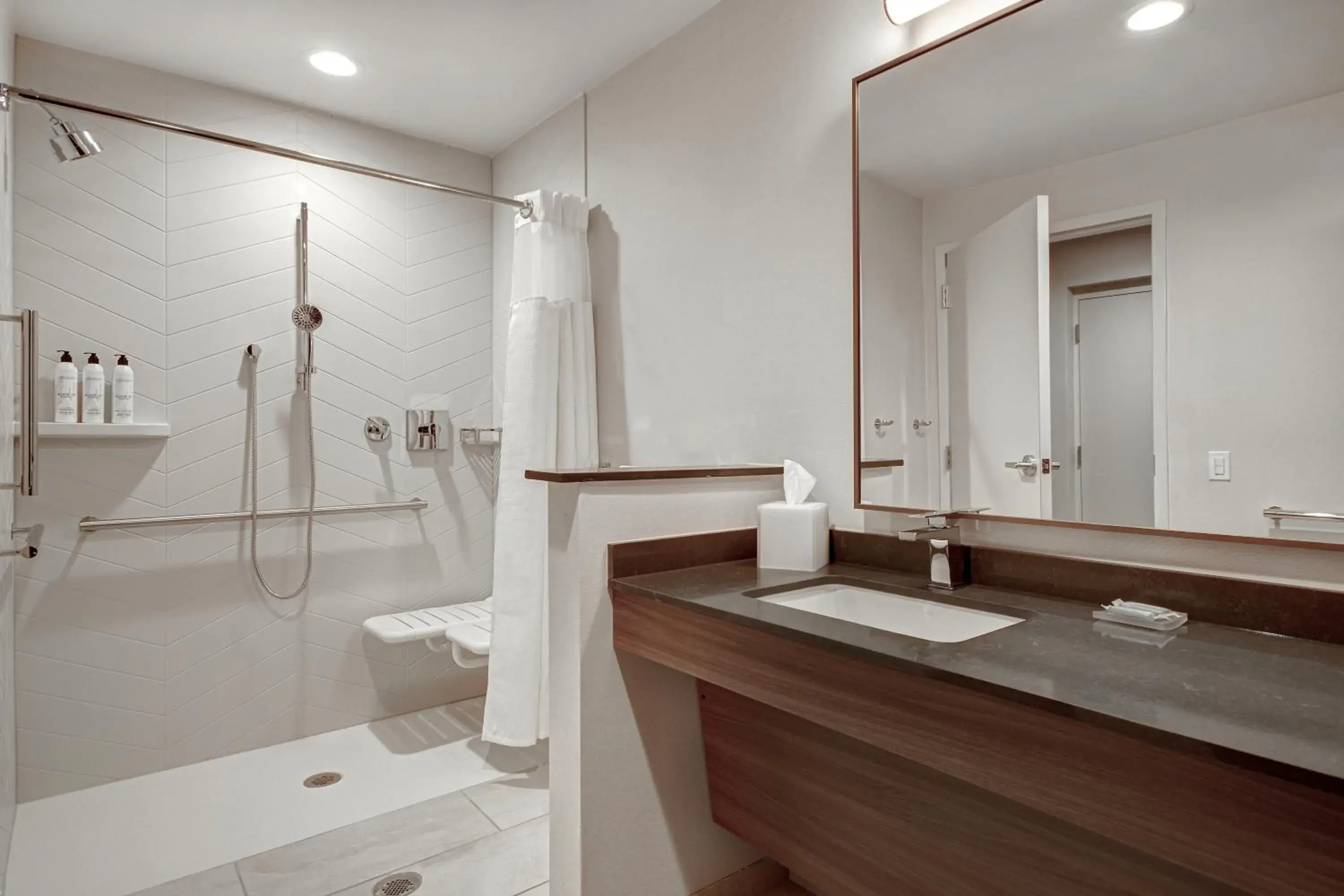 acessibility, Bathroom in Fairfield by Marriott Inn & Suites Rochester Hills