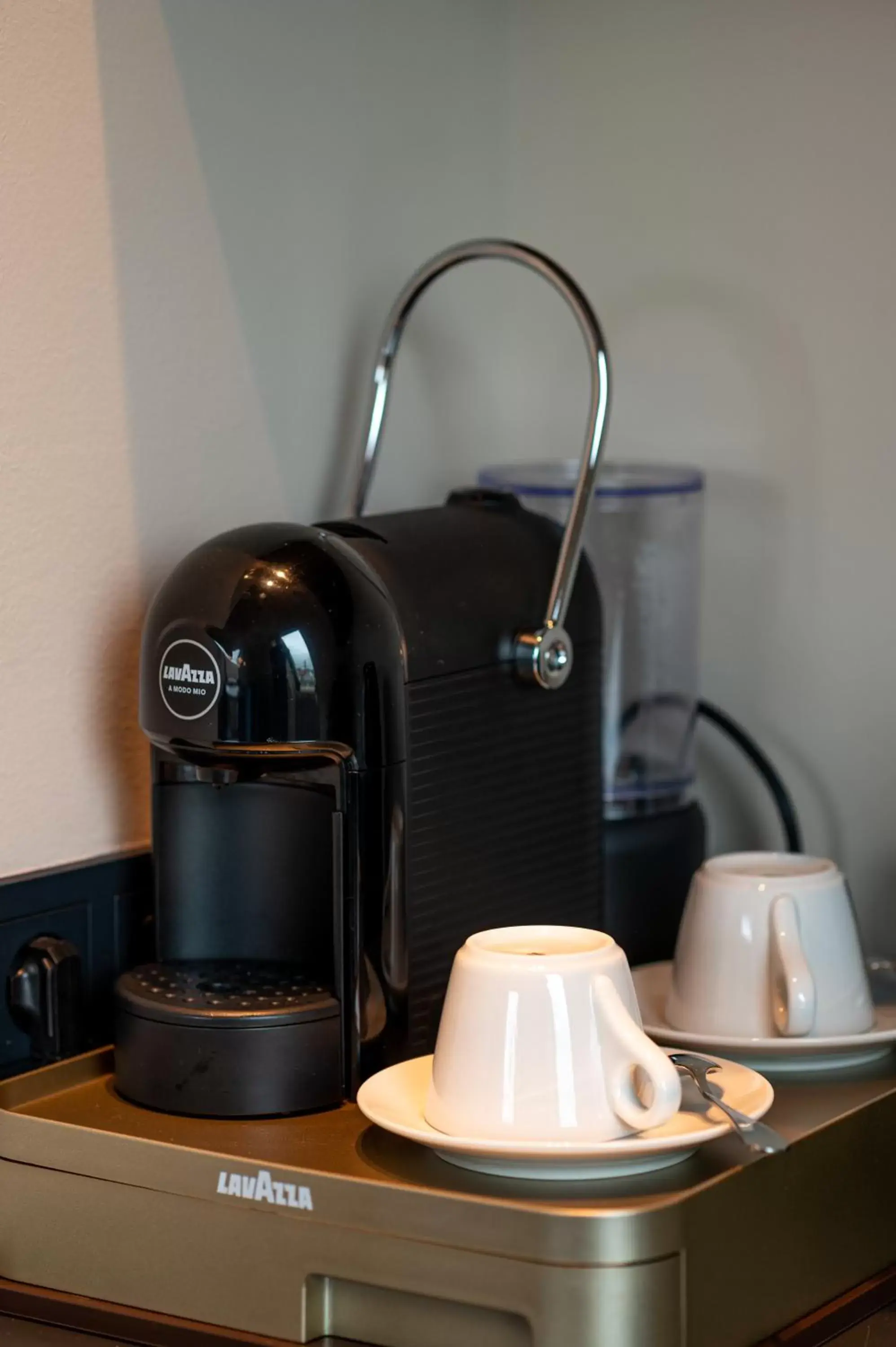 Coffee/Tea Facilities in MIANO Hotel & Bar