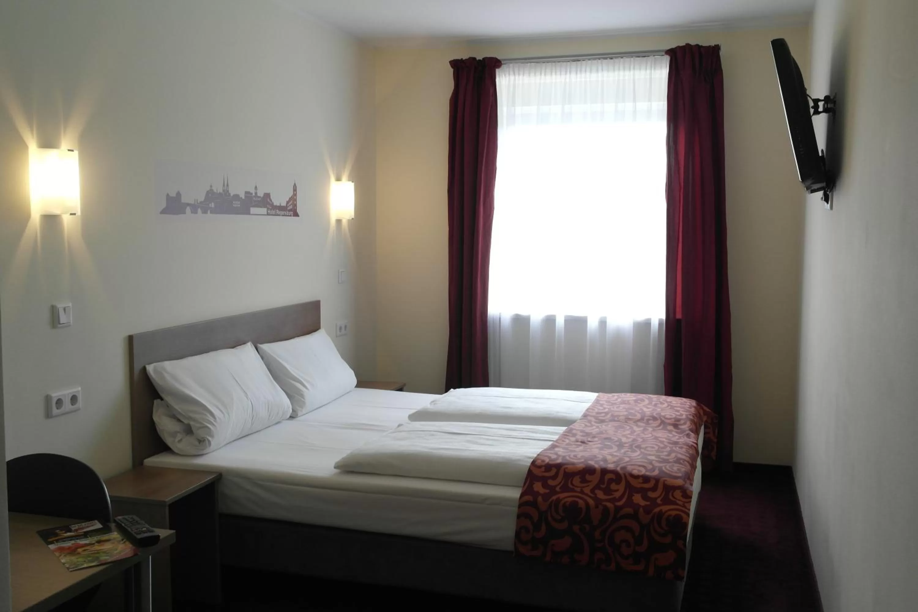 Photo of the whole room, Bed in Dream Inn Hotel Regensburg Ost