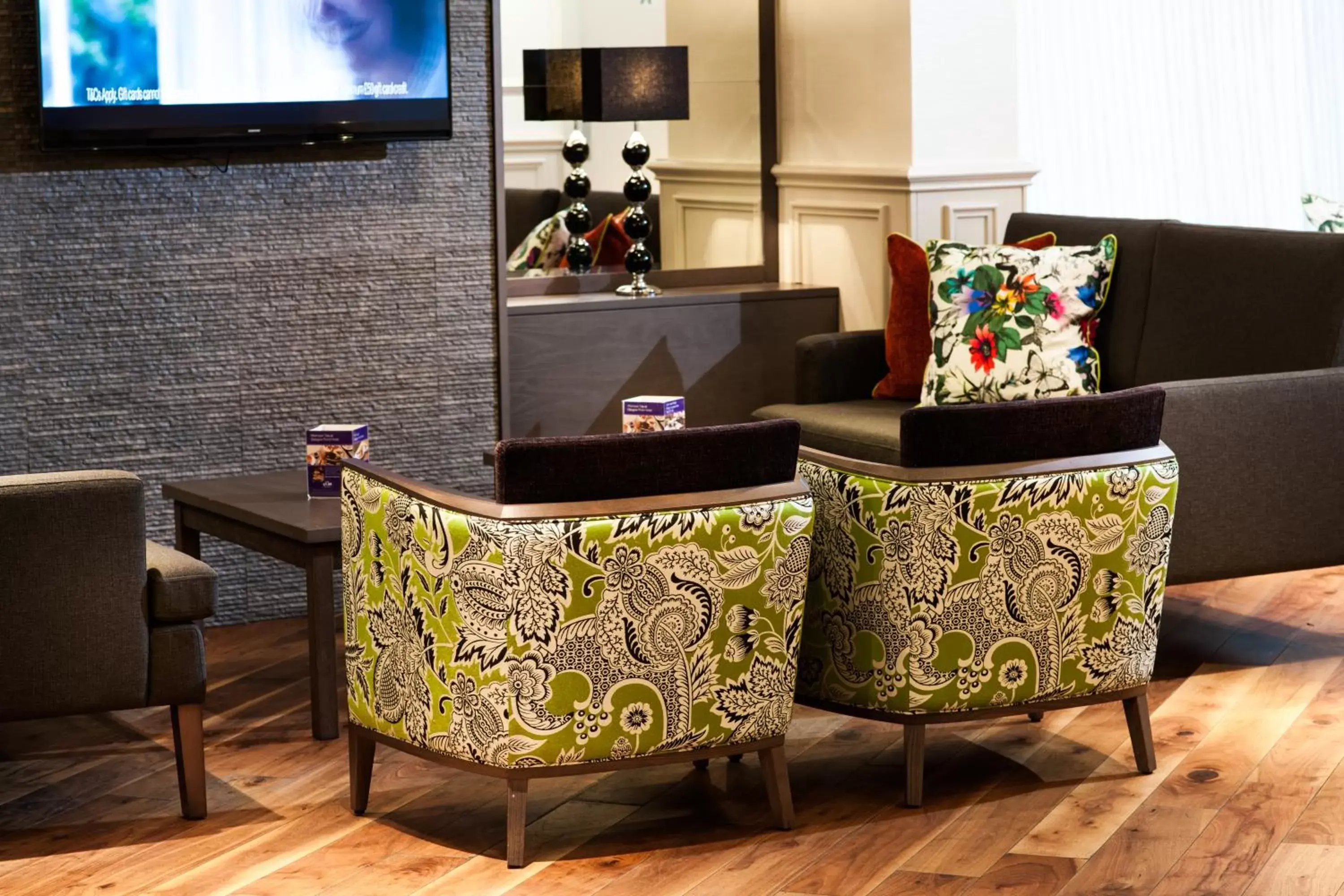 Lobby or reception in Leonardo Inn Glasgow West End Lobby or reception in Leonardo Inn Glasgow West End