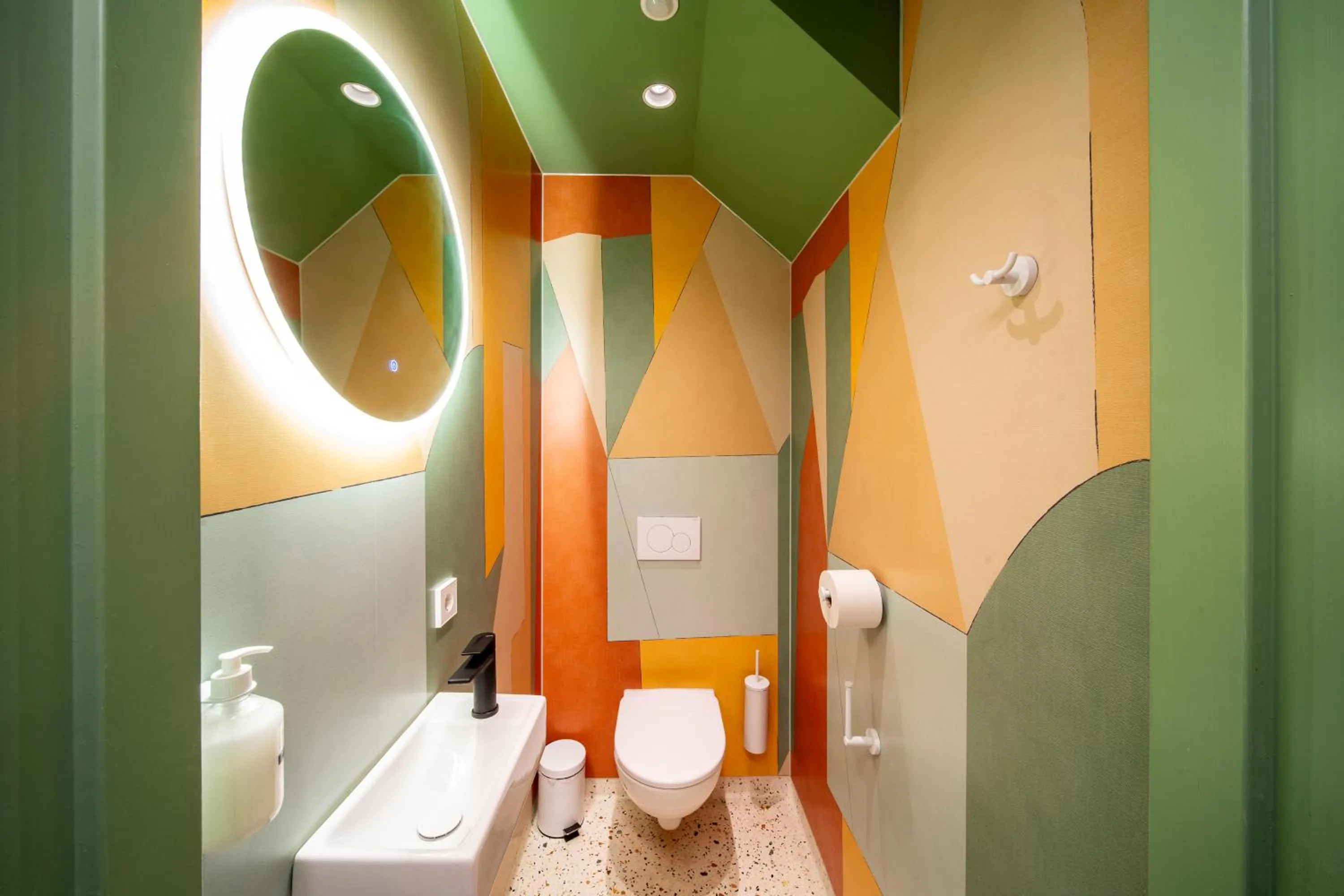 One Bed in a Dormitory in Tourist Inn One Amsterdam