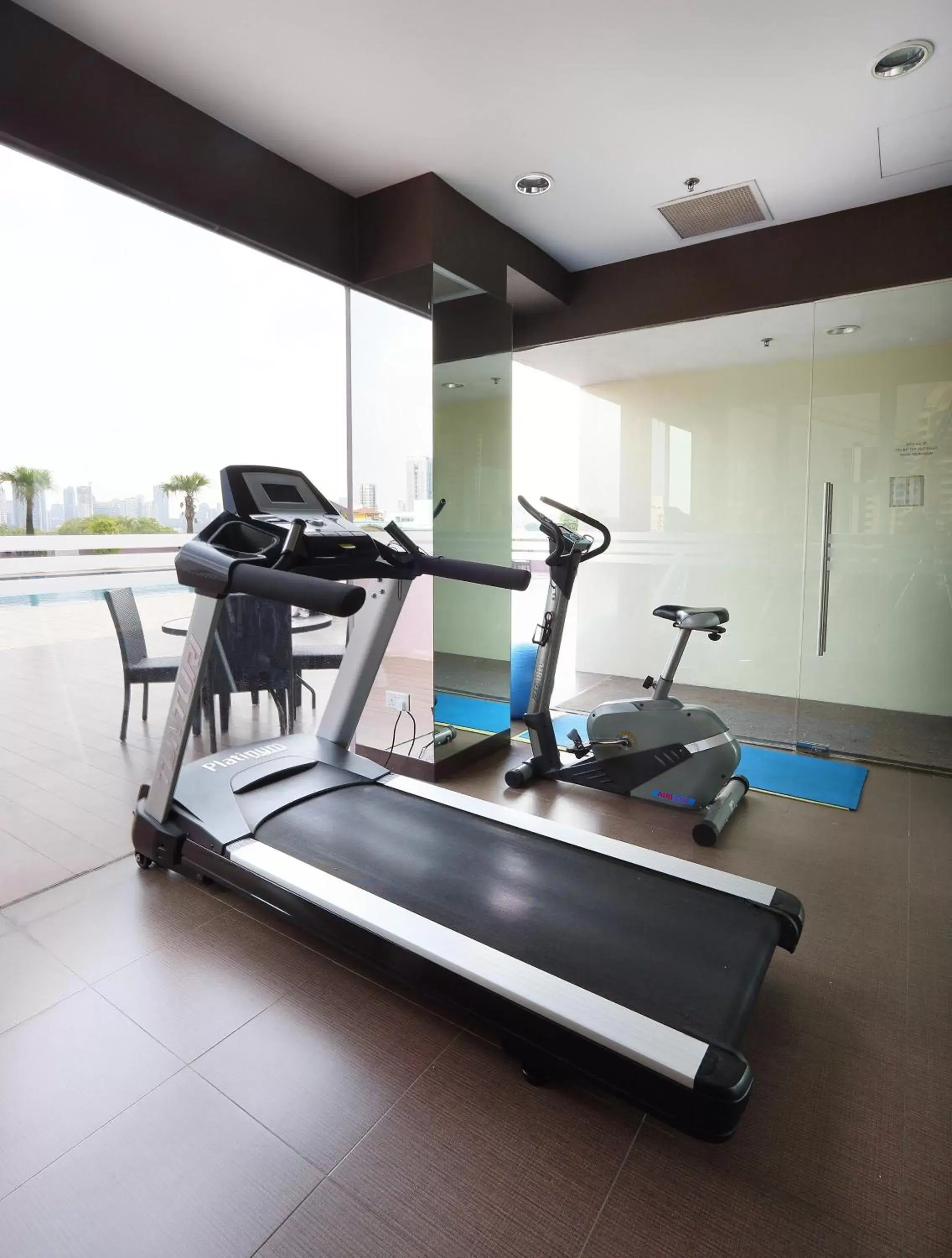 Fitness centre/facilities, Fitness Center/Facilities in Value Hotel Thomson