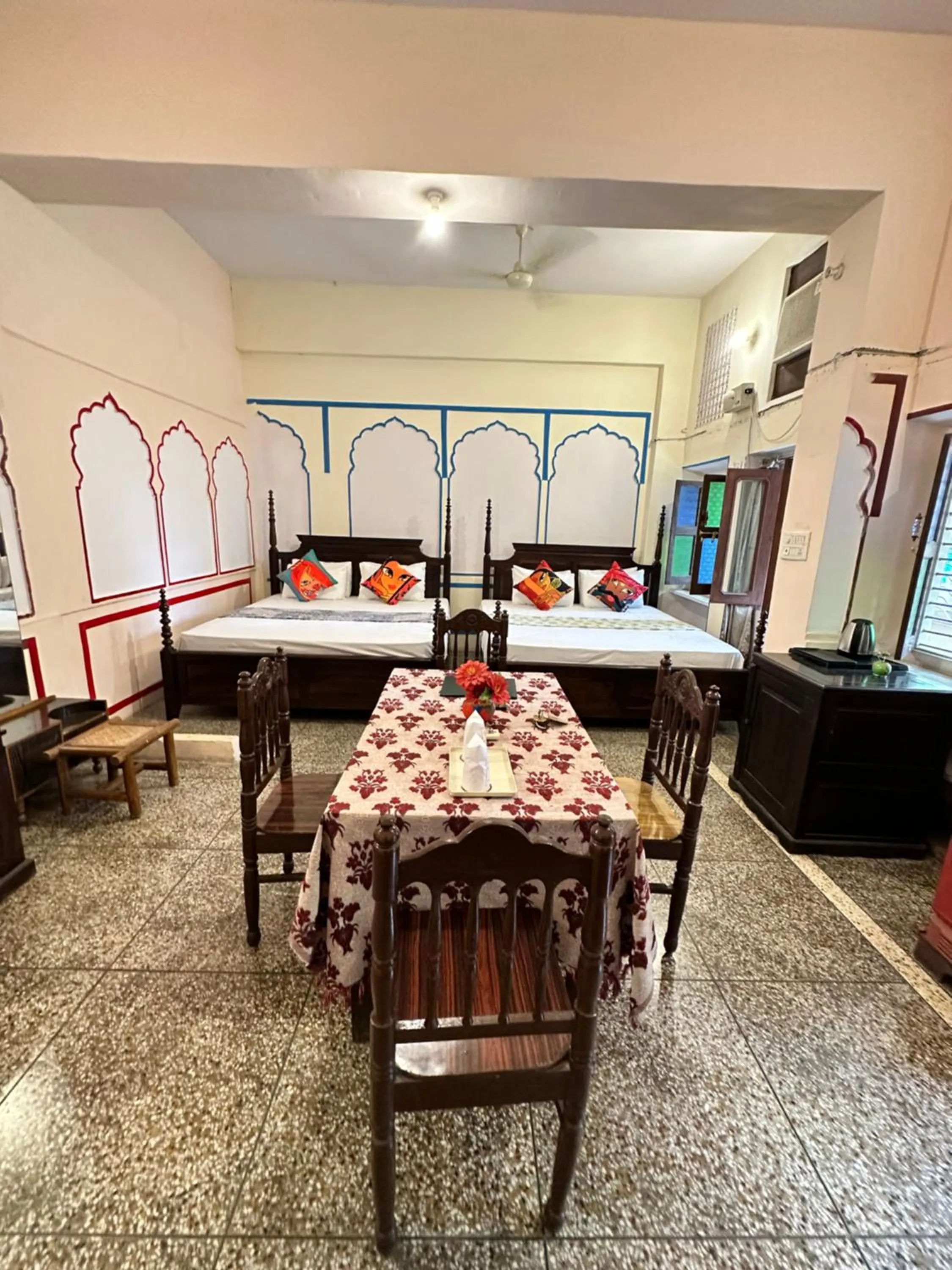 Rawla Mrignayani Palace