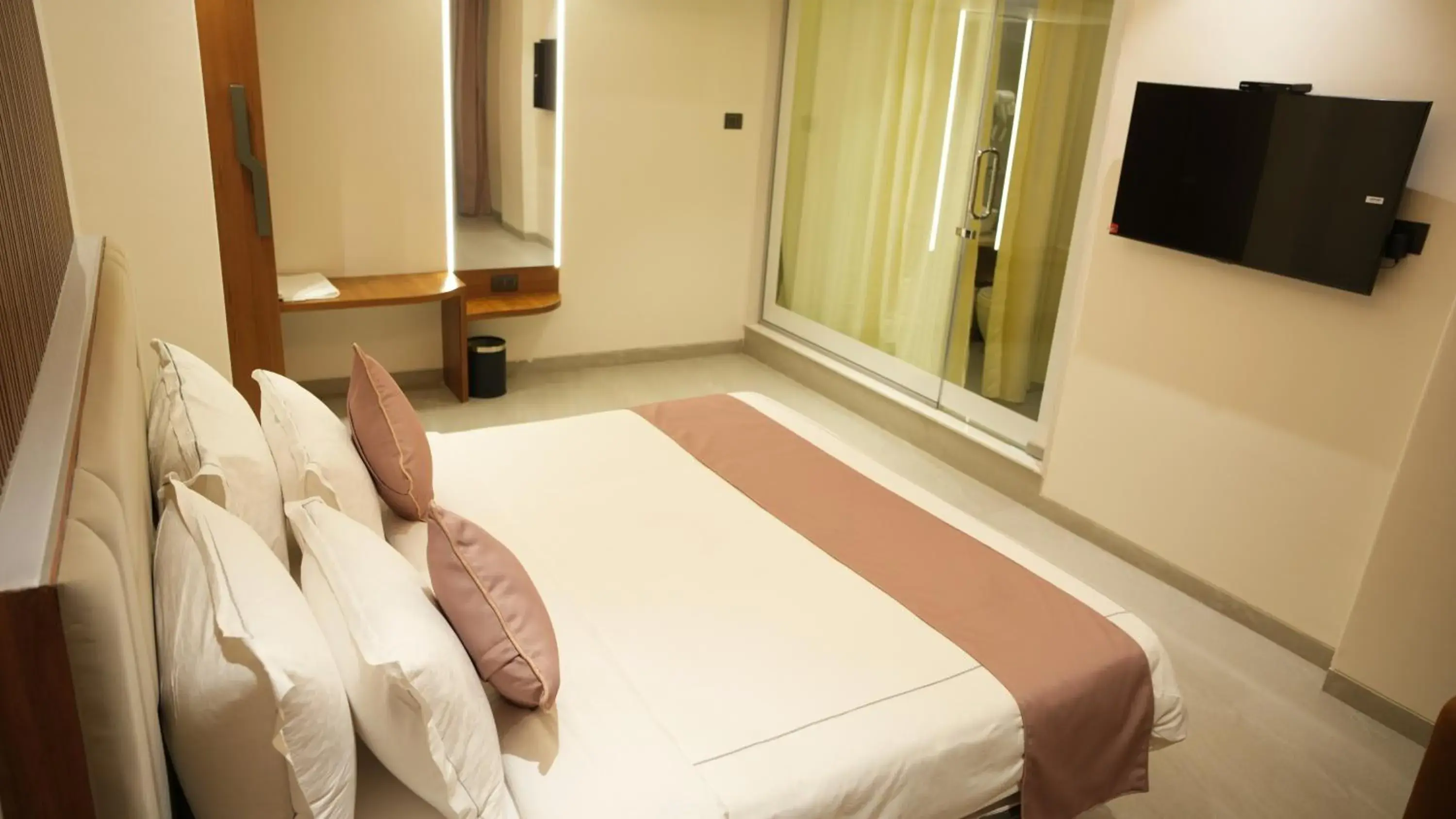 Bed in Jivanta Hotel [Shirdi]