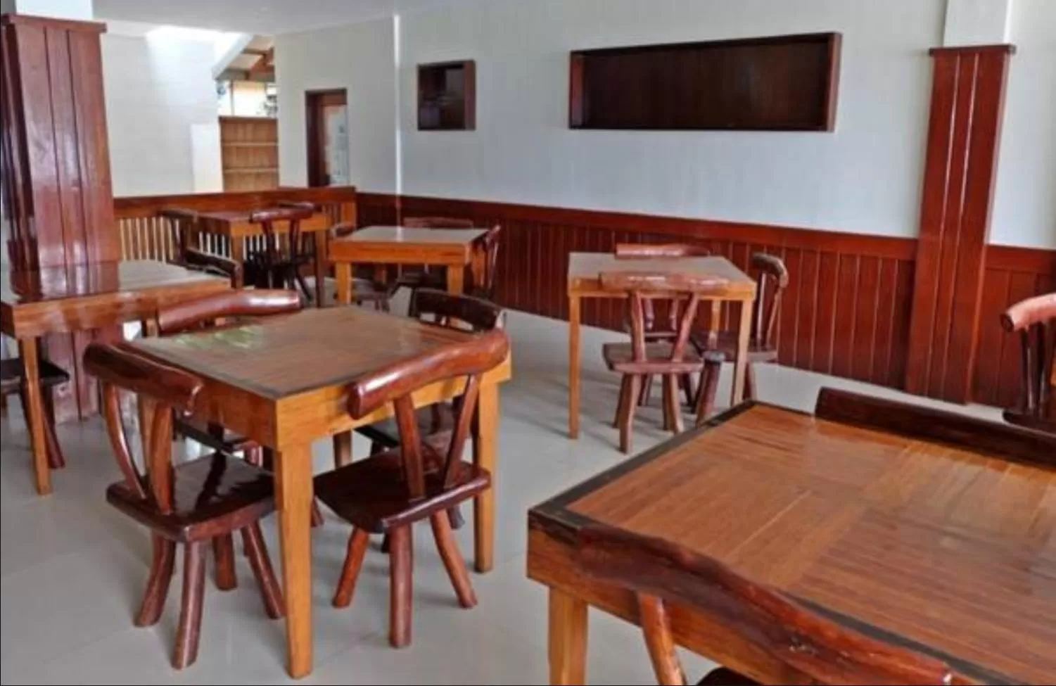 Restaurant/places to eat in El Nido Beach Hotel