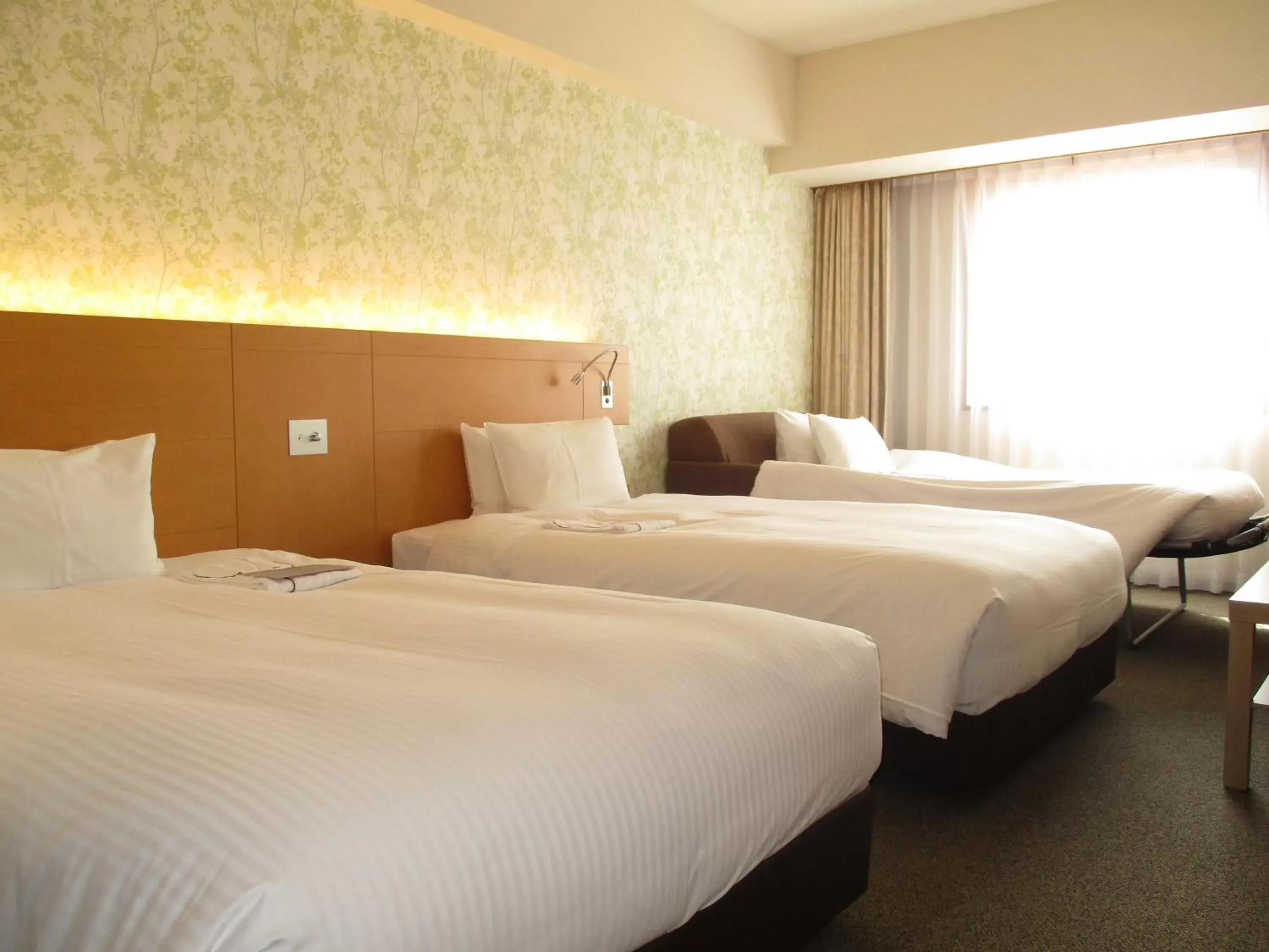 Photo of the whole room, Bed in Chisun Grand Nagano
