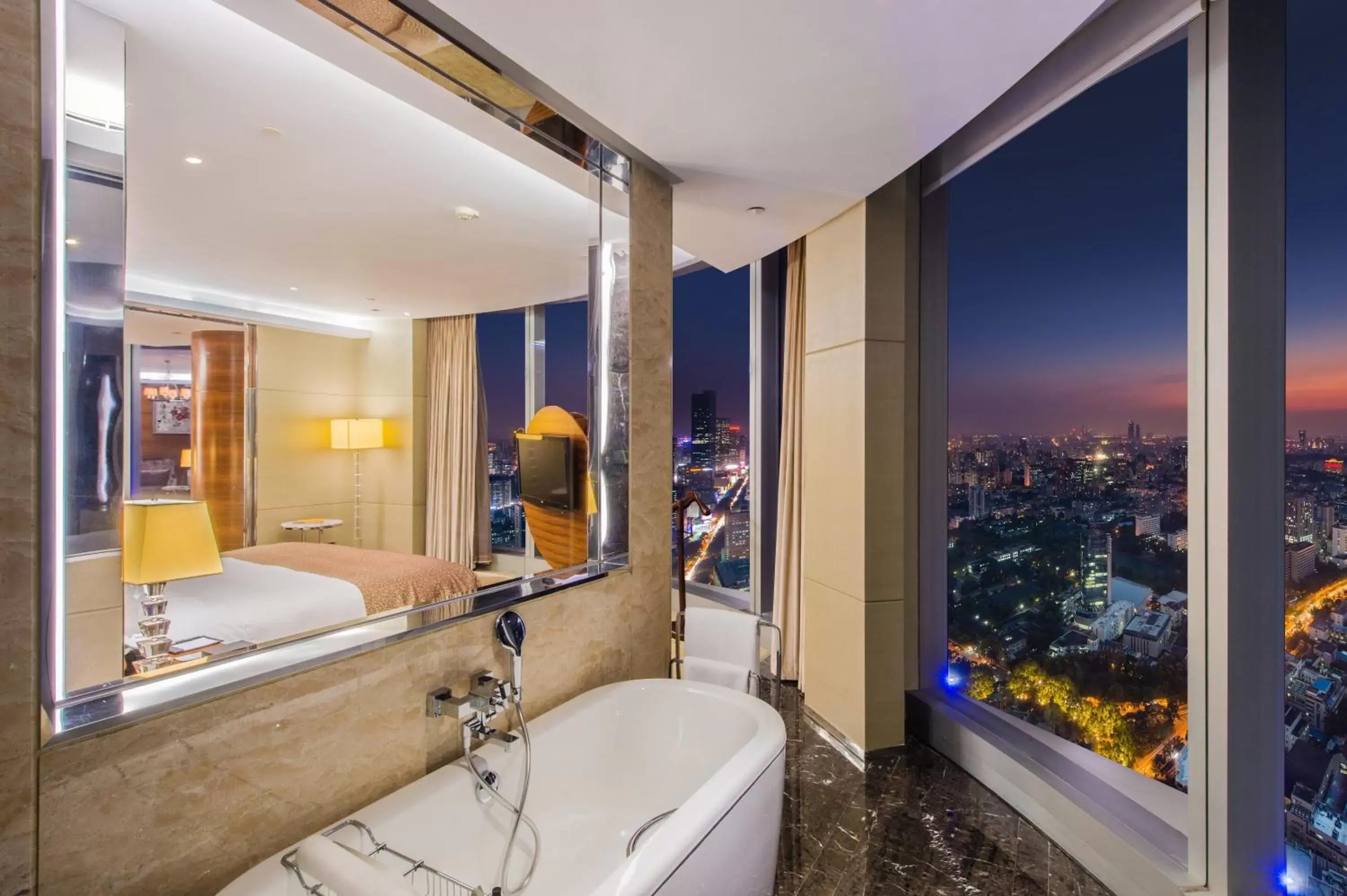 Photo of the whole room, Bathroom in InterContinental Nanjing, an IHG Hotel