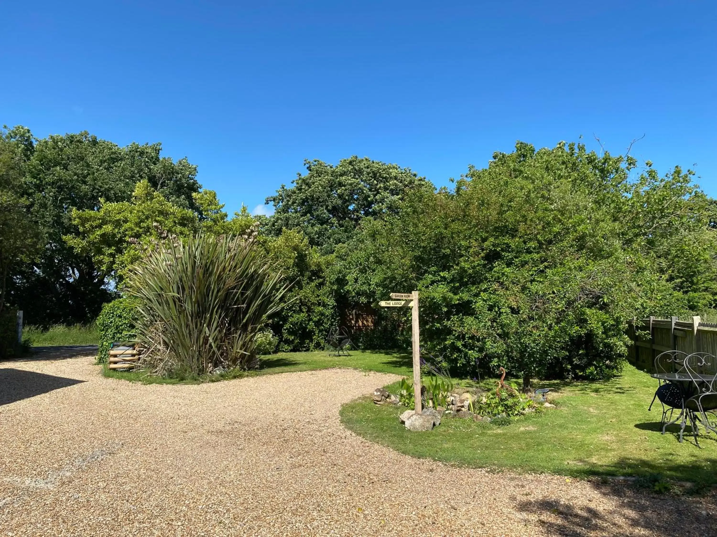 Parking, Garden in Old Chapel Forge