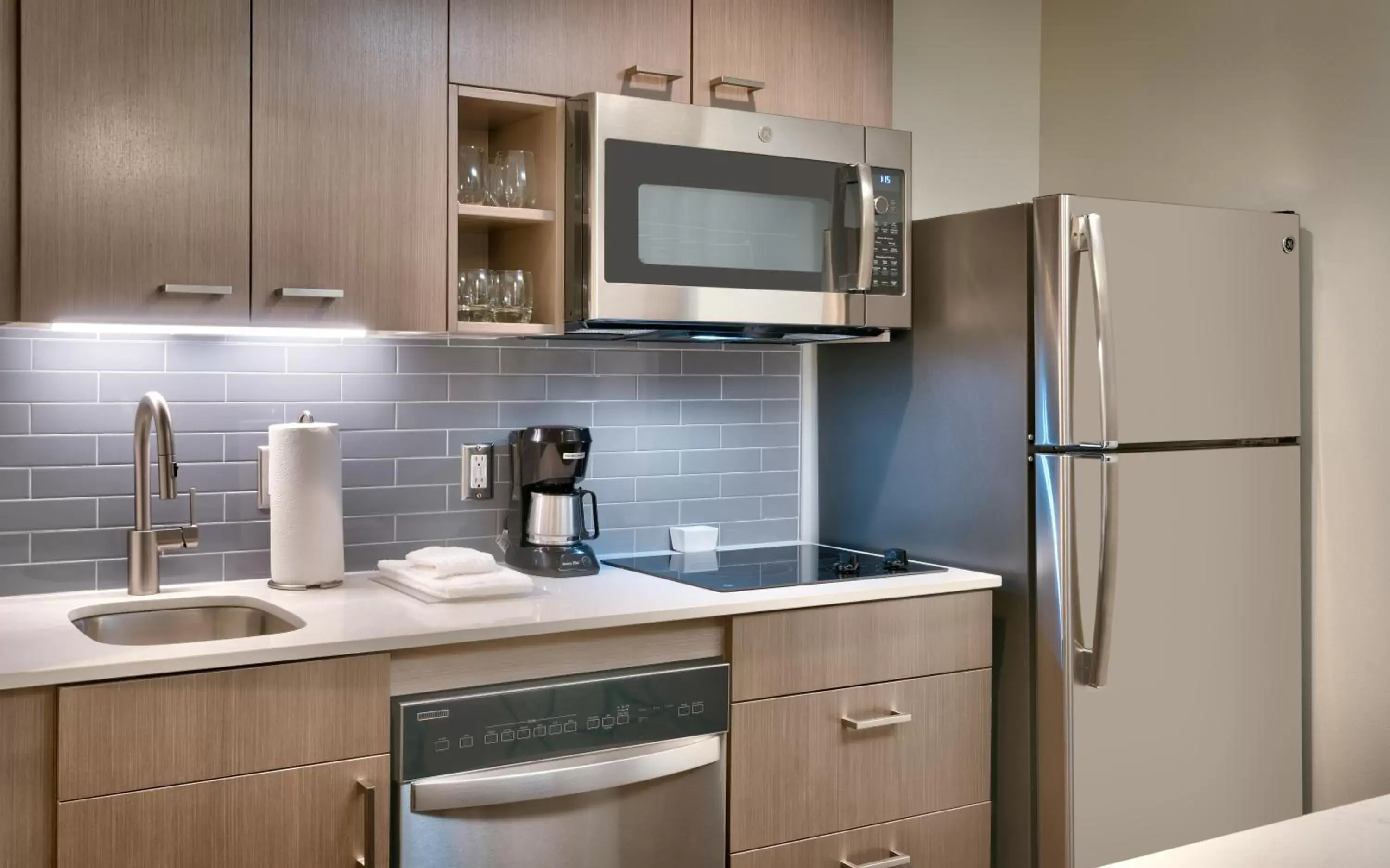 Kitchen/Kitchenette in Hyatt House Provo/Pleasant Grove