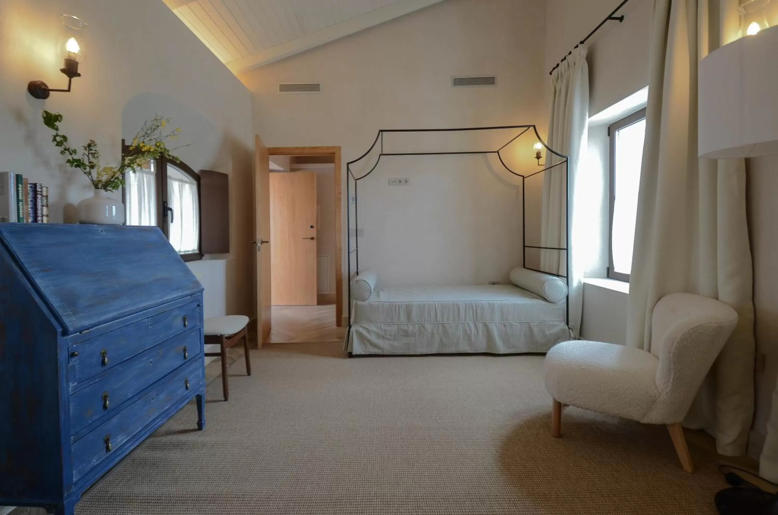 Bedroom, Seating Area in La Dehesa de Don Pedro