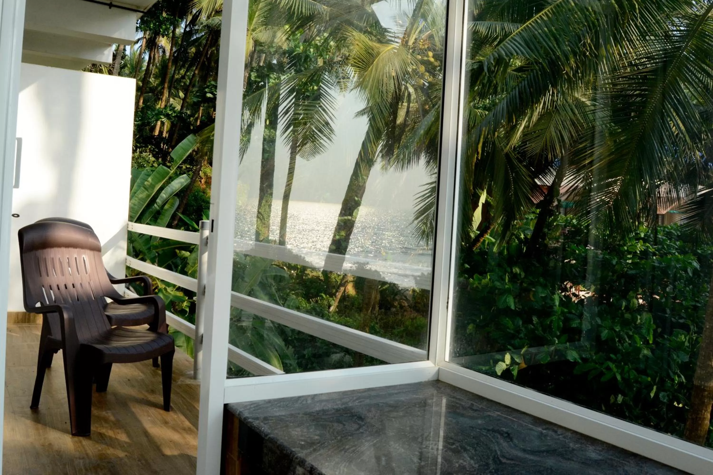 Balcony/Terrace in White Shell