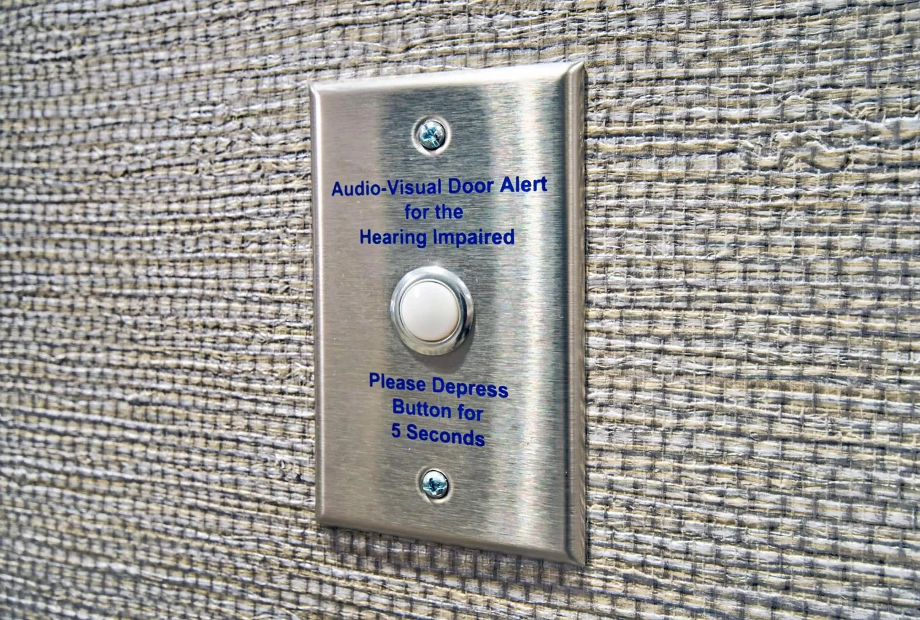 King Room - Hearing Accessible/Non-Smoking in Hampton Inn Abingdon, Va King Room - Hearing Accessible/Non-Smoking in Hampton Inn Abingdon, Va