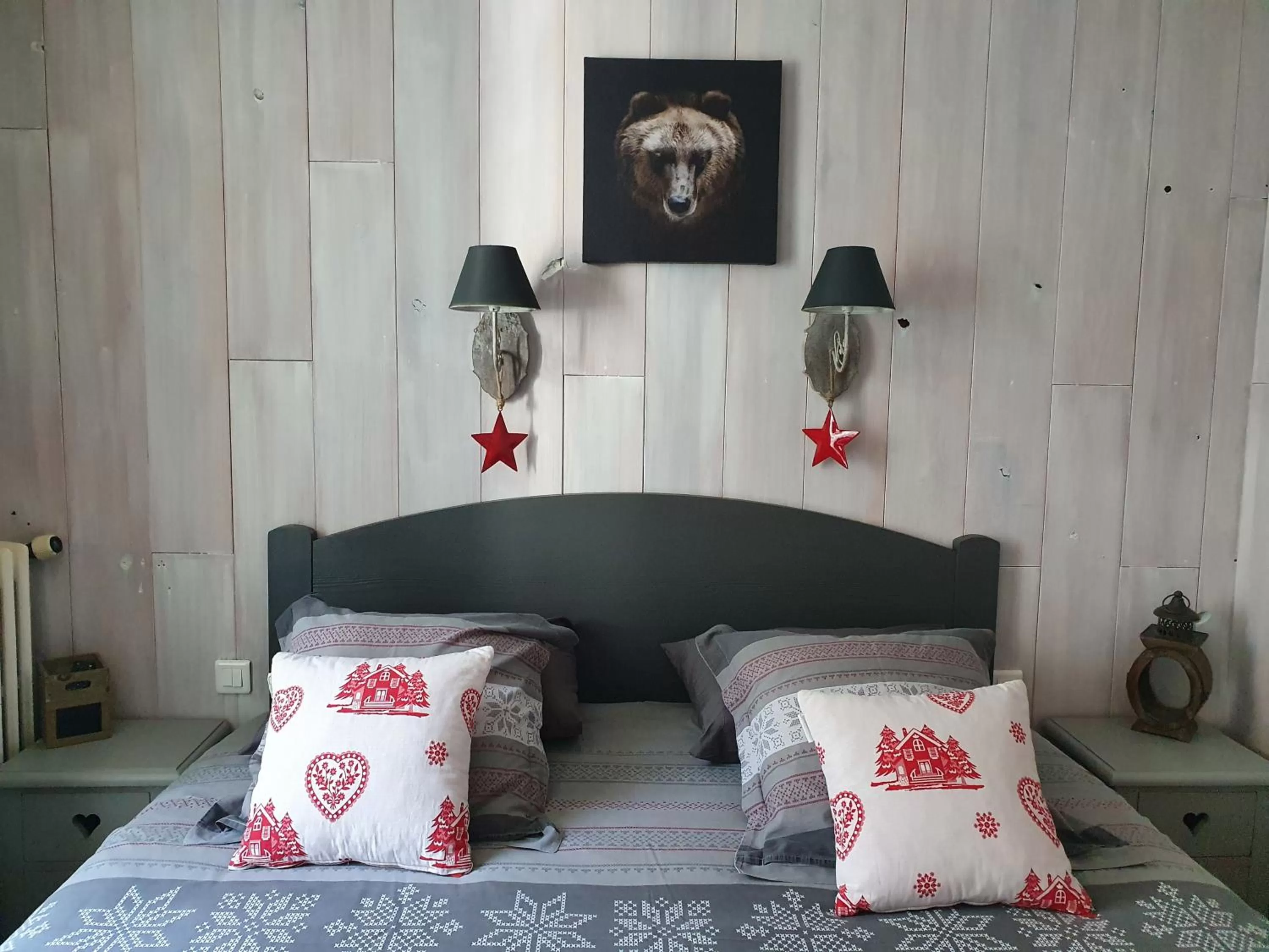 Bed in Le Patio de Luchon