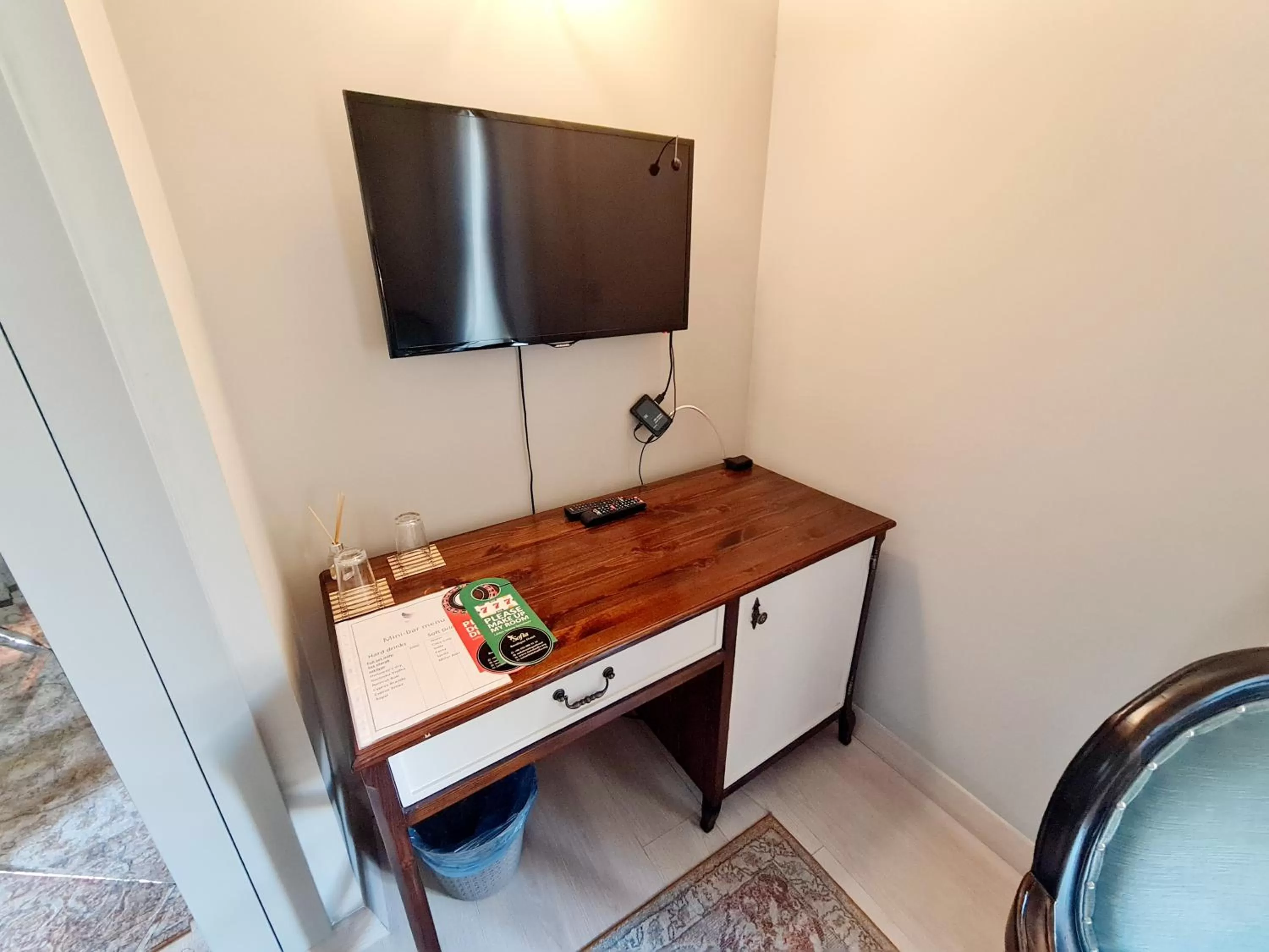 TV and multimedia in SOFIA BOUTIQUE HOTEL