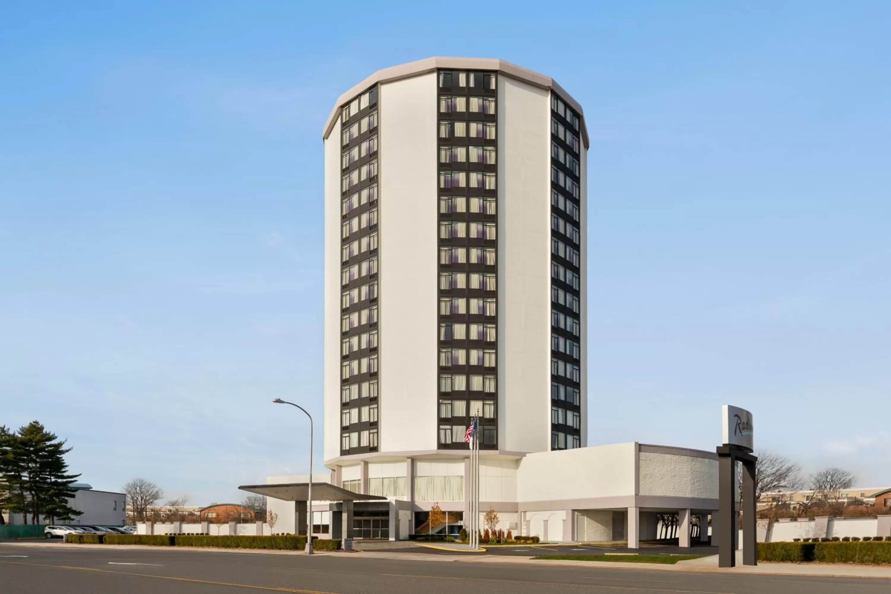 Property building in Holiday Inn Philadelphia Arpt-Stadium Area by IHG