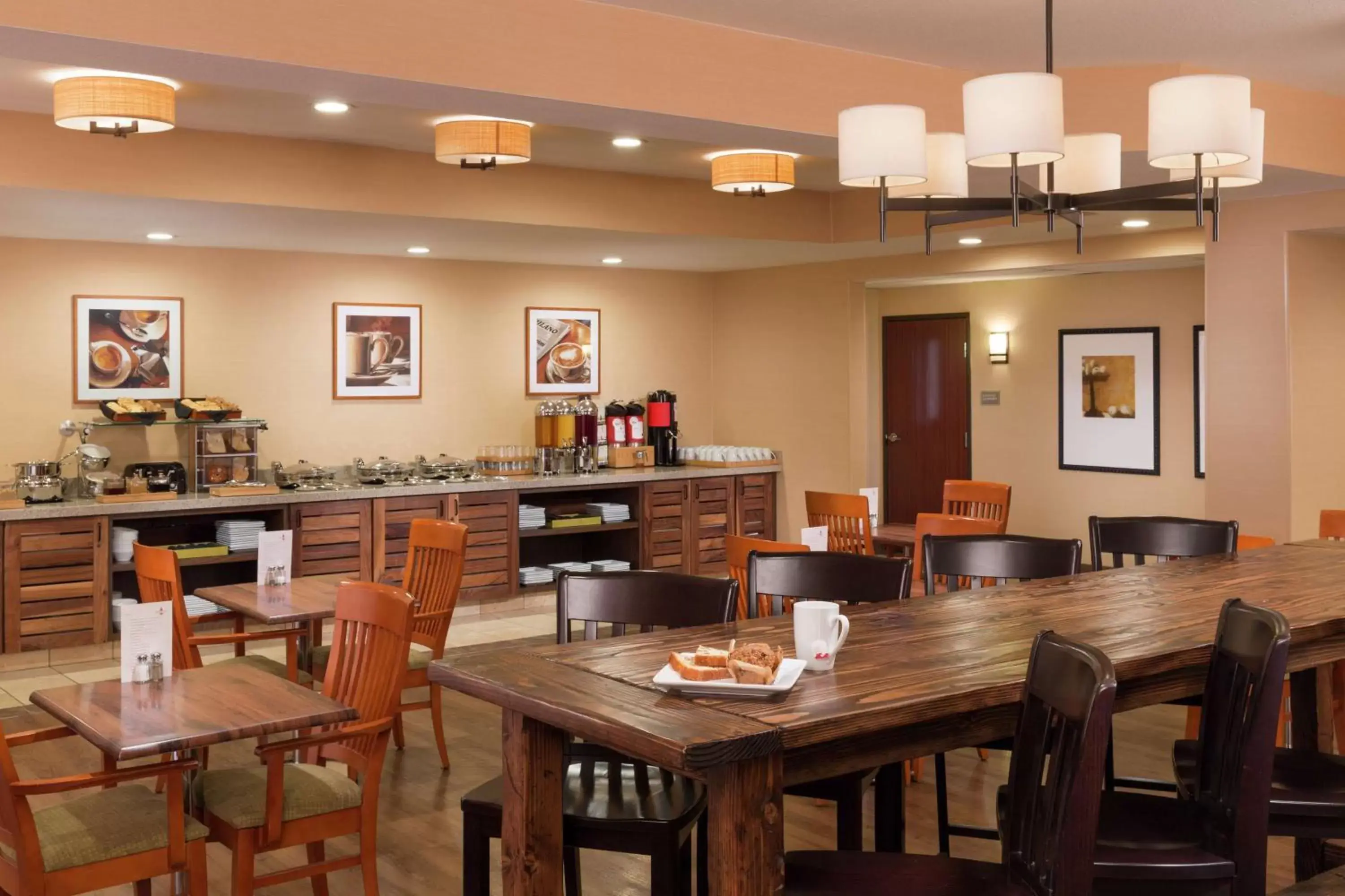 Dining area, Restaurant/Places to Eat in DoubleTree by Hilton Portland Tigard