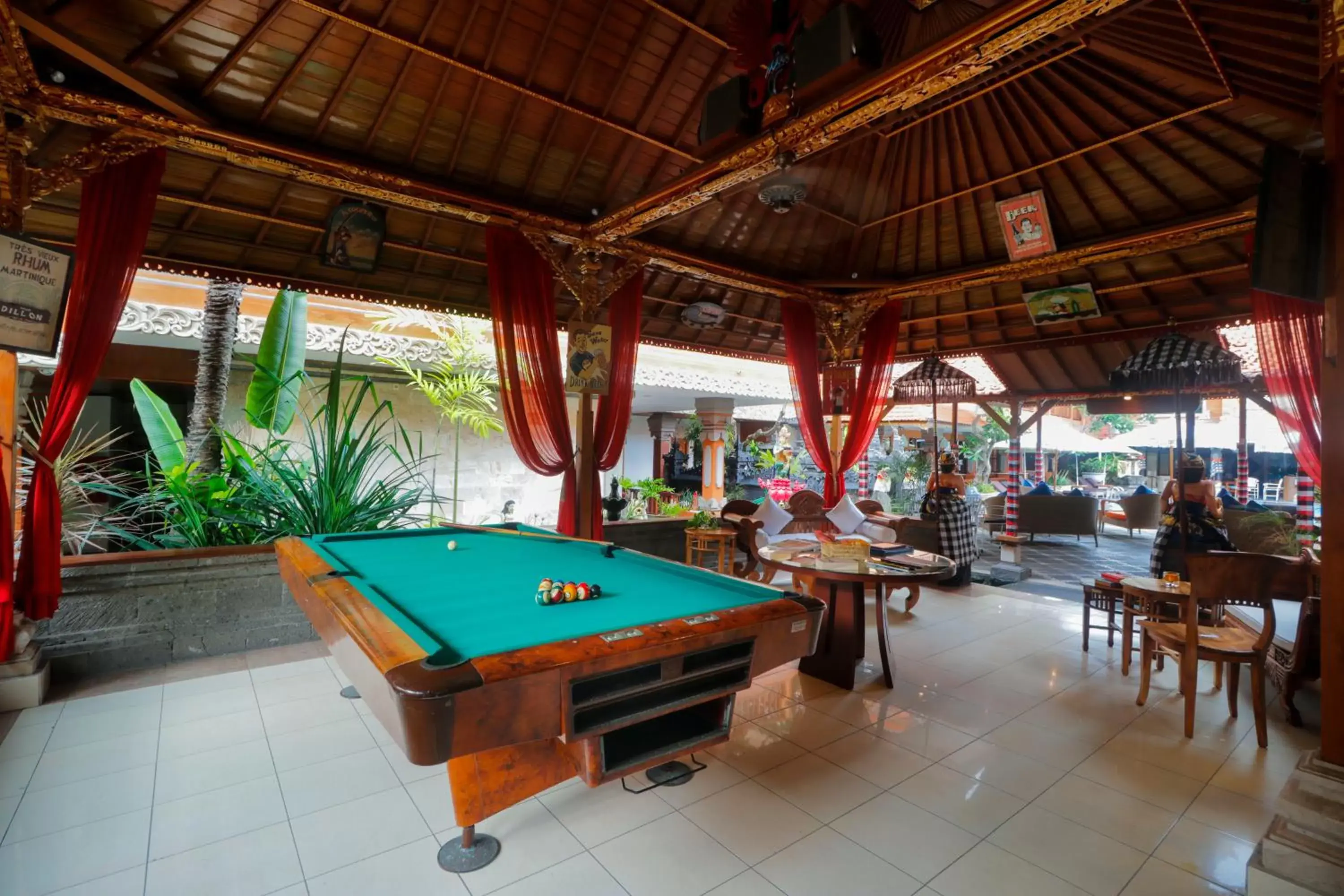 Lounge or bar, Billiards in Wina Holiday Villa Kuta Bali