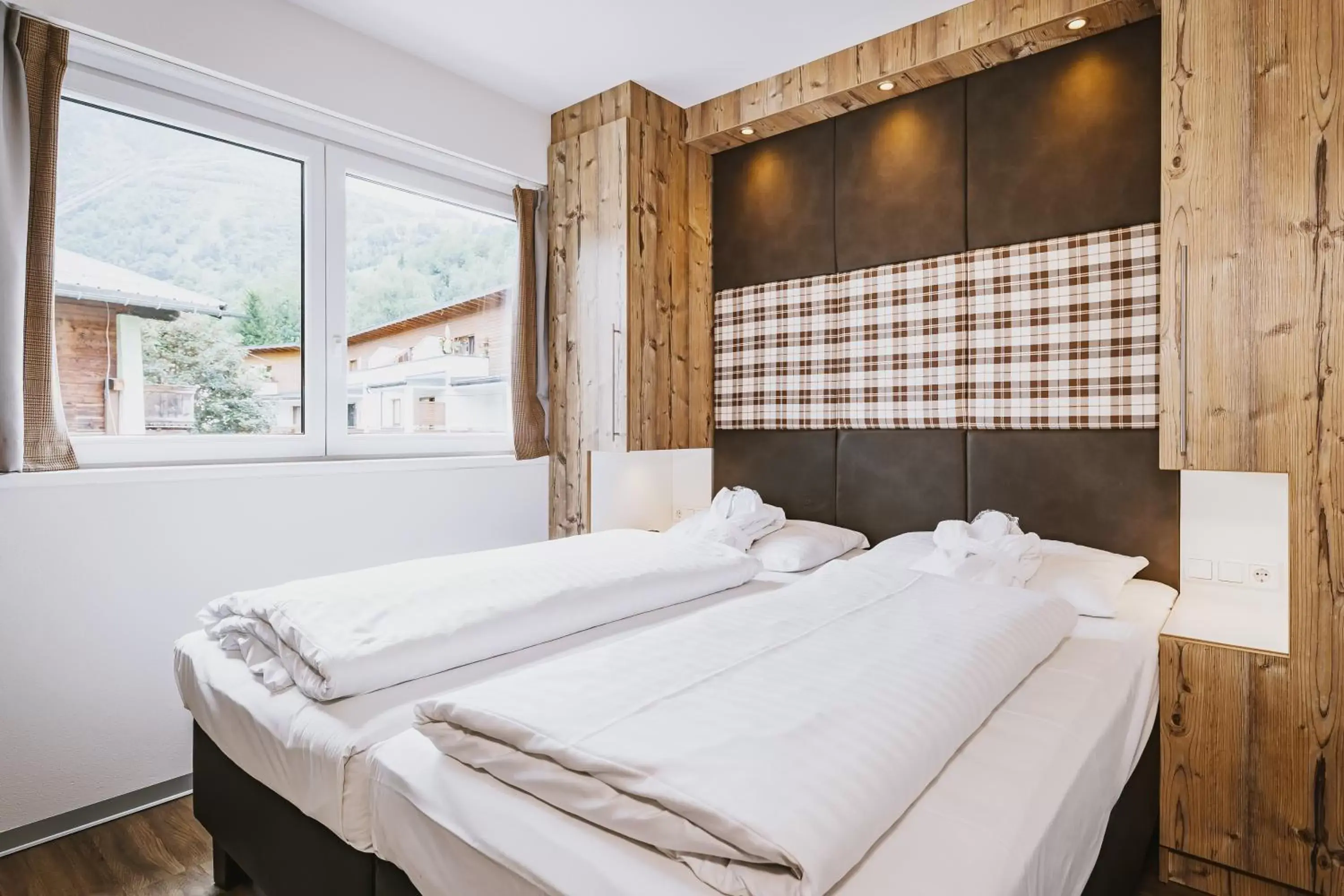 Bedroom, Bed in AvenidA Mountain Lodges Kaprun