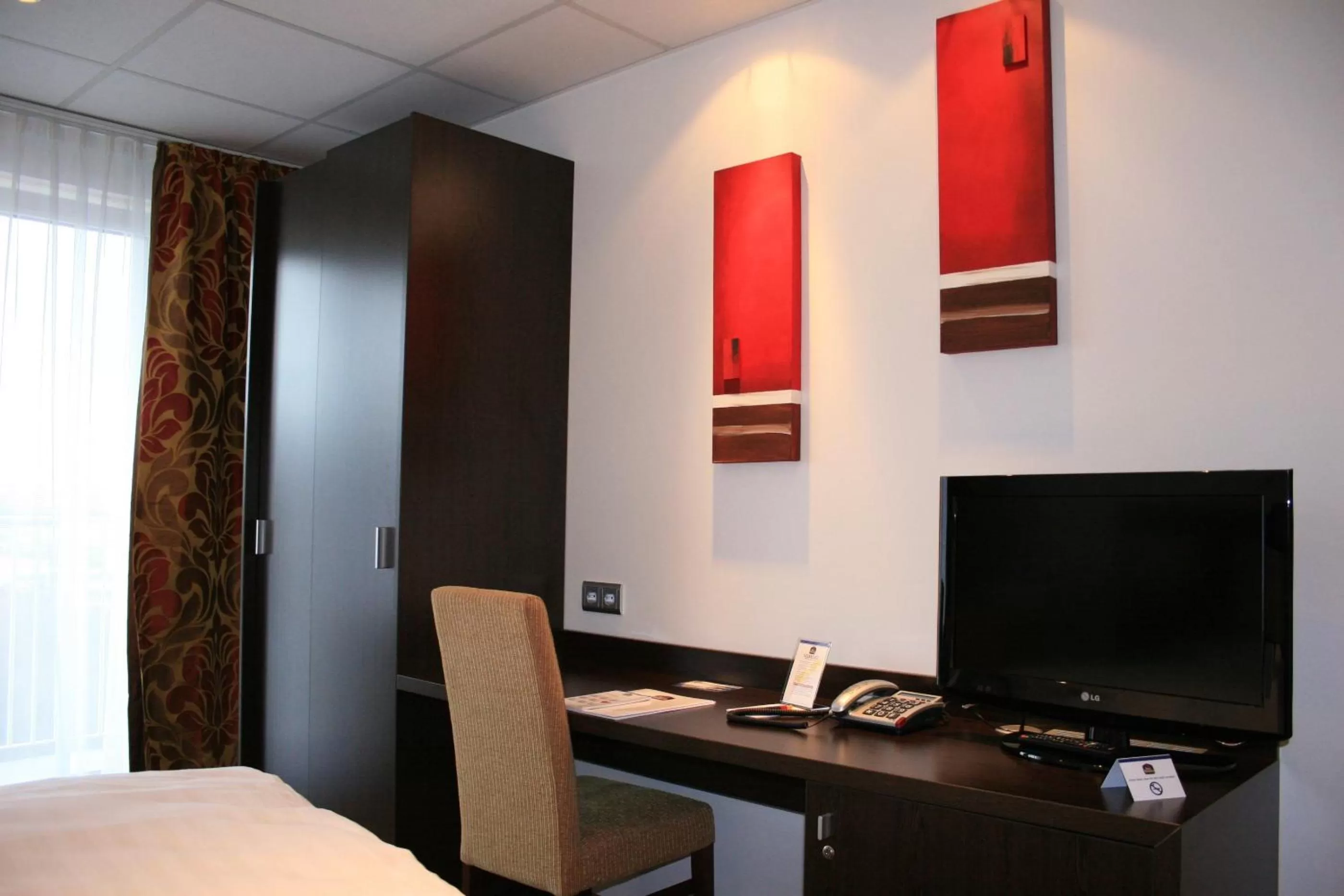 Decorative detail, Bed in Best Western Hotel Jena