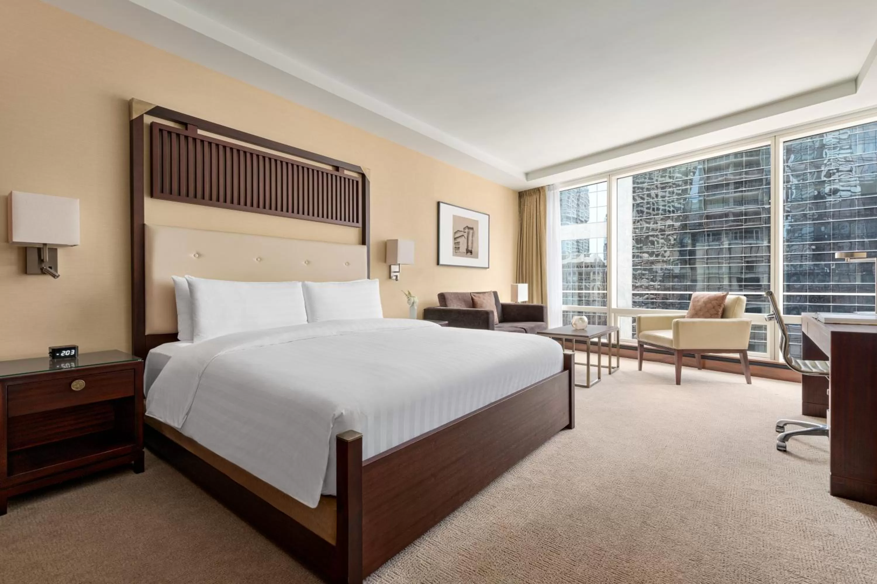 Bed in Shangri-La Toronto