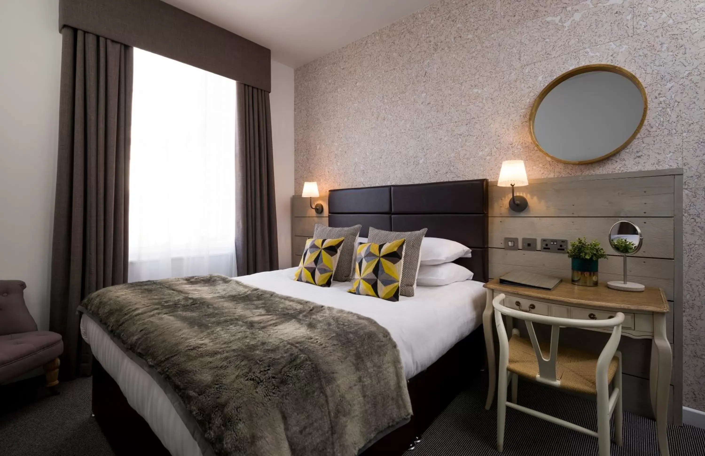 Photo of the whole room, Bed in Jorvik House Photo of the whole room, Bed in Jorvik House