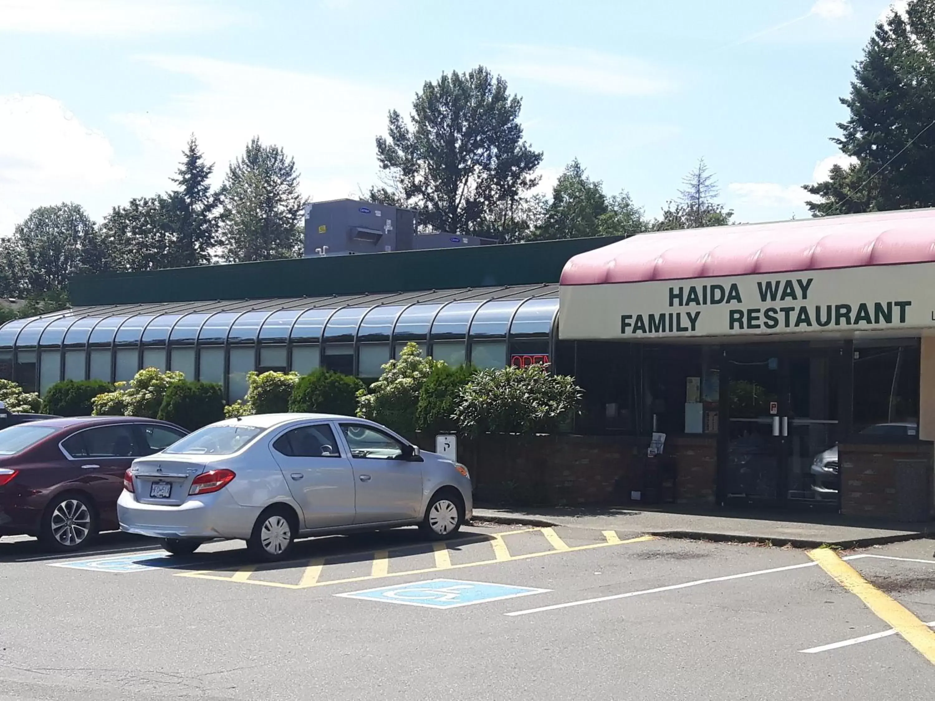 Restaurant/places to eat, Property Building in Fuller Lake Chemainus Motel