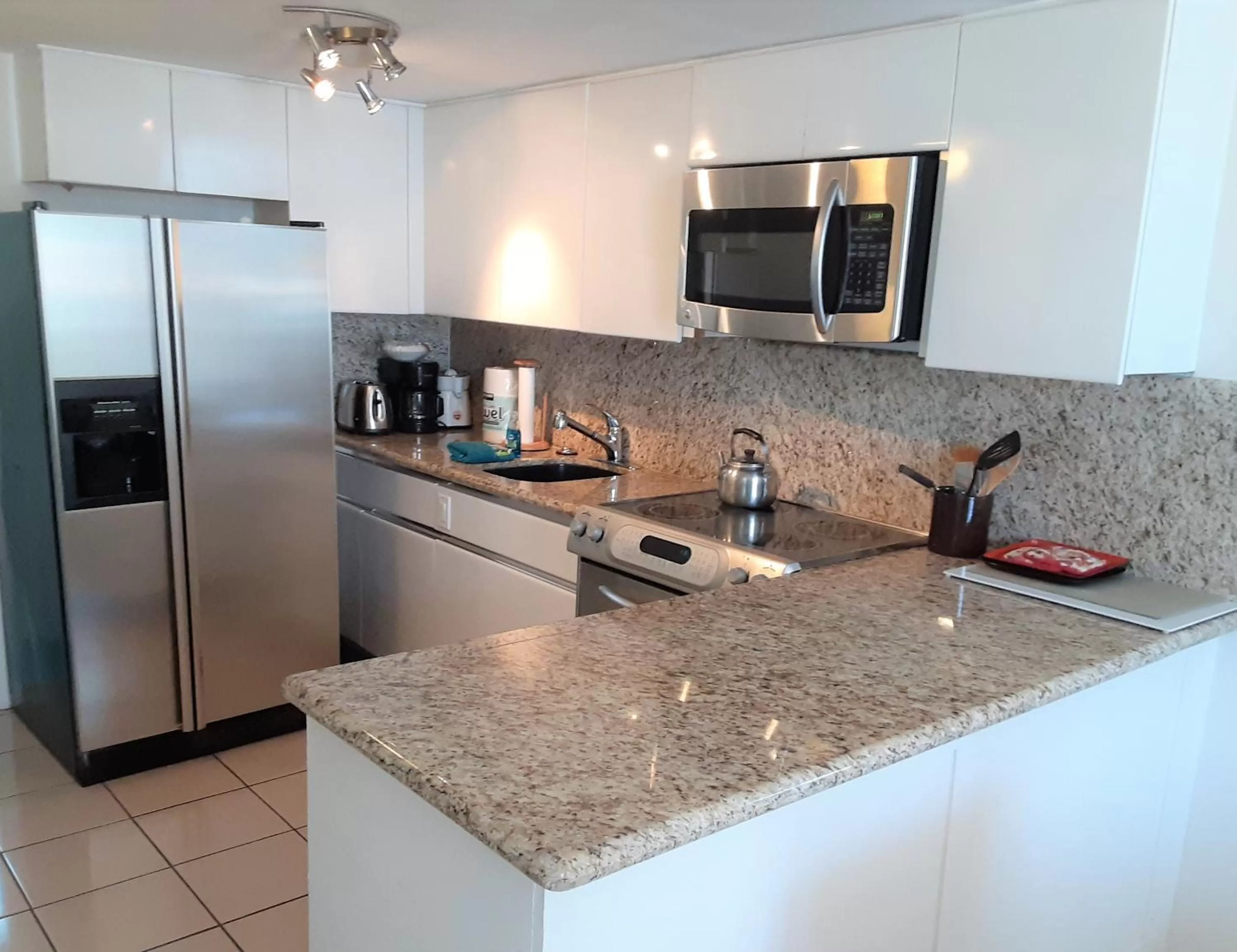 Coffee/tea facilities in Manhattan Tower Apartment Hotel