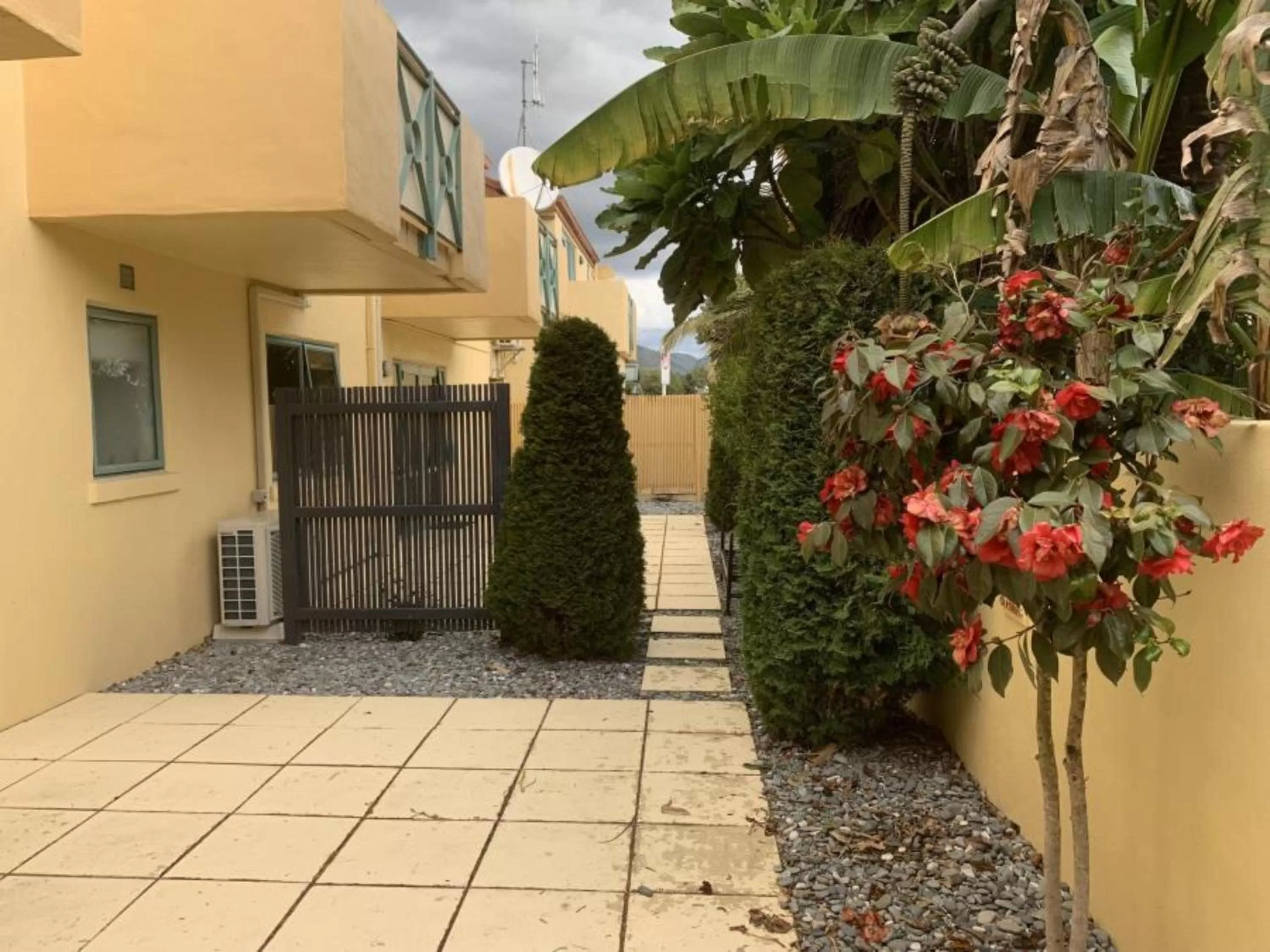 Patio in Tuscany Gardens Motor Lodge