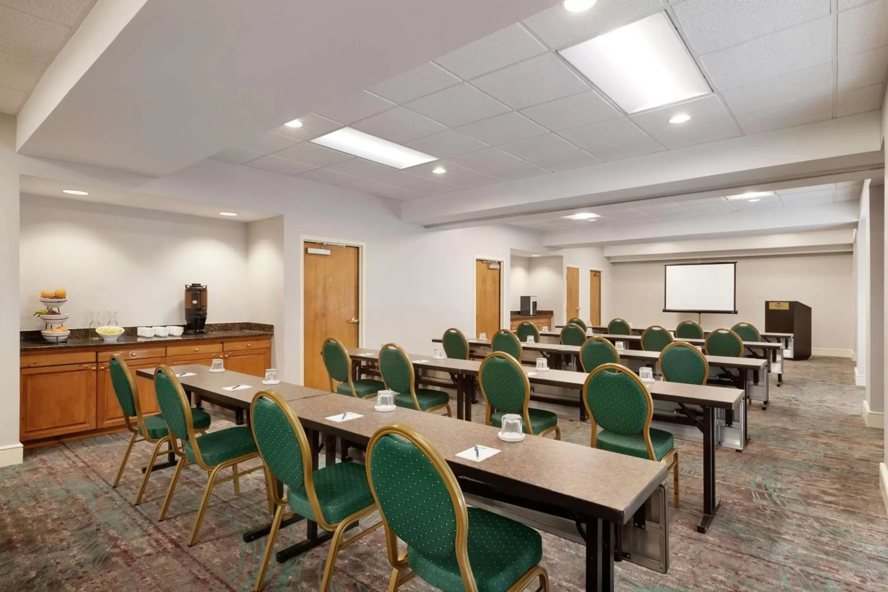 Meeting/conference room in Homewood Suites by Hilton St. Petersburg Clearwater