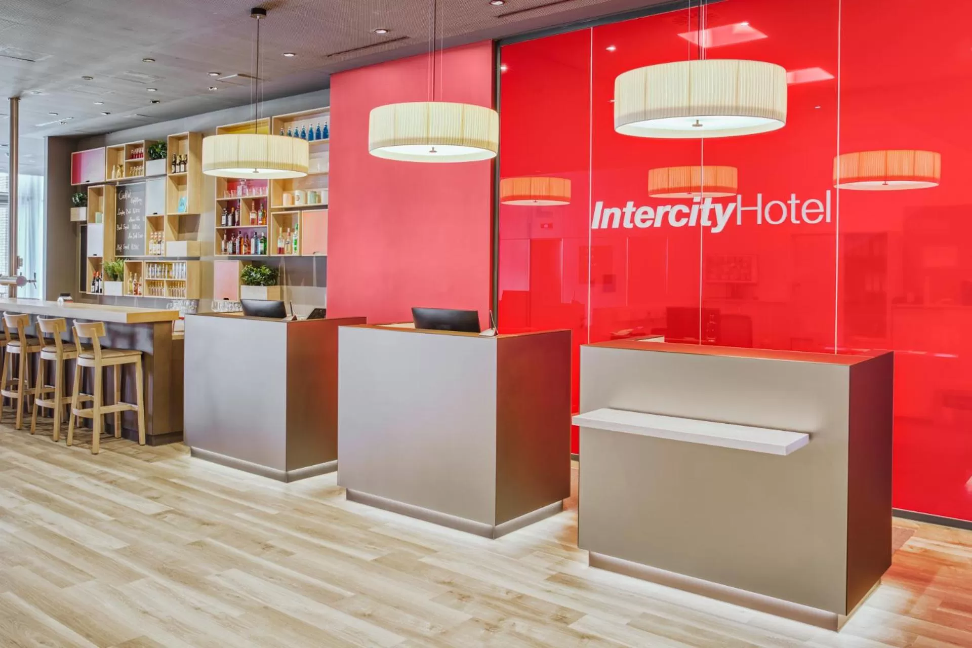 Lobby or reception in IntercityHotel Hamburg-Barmbek