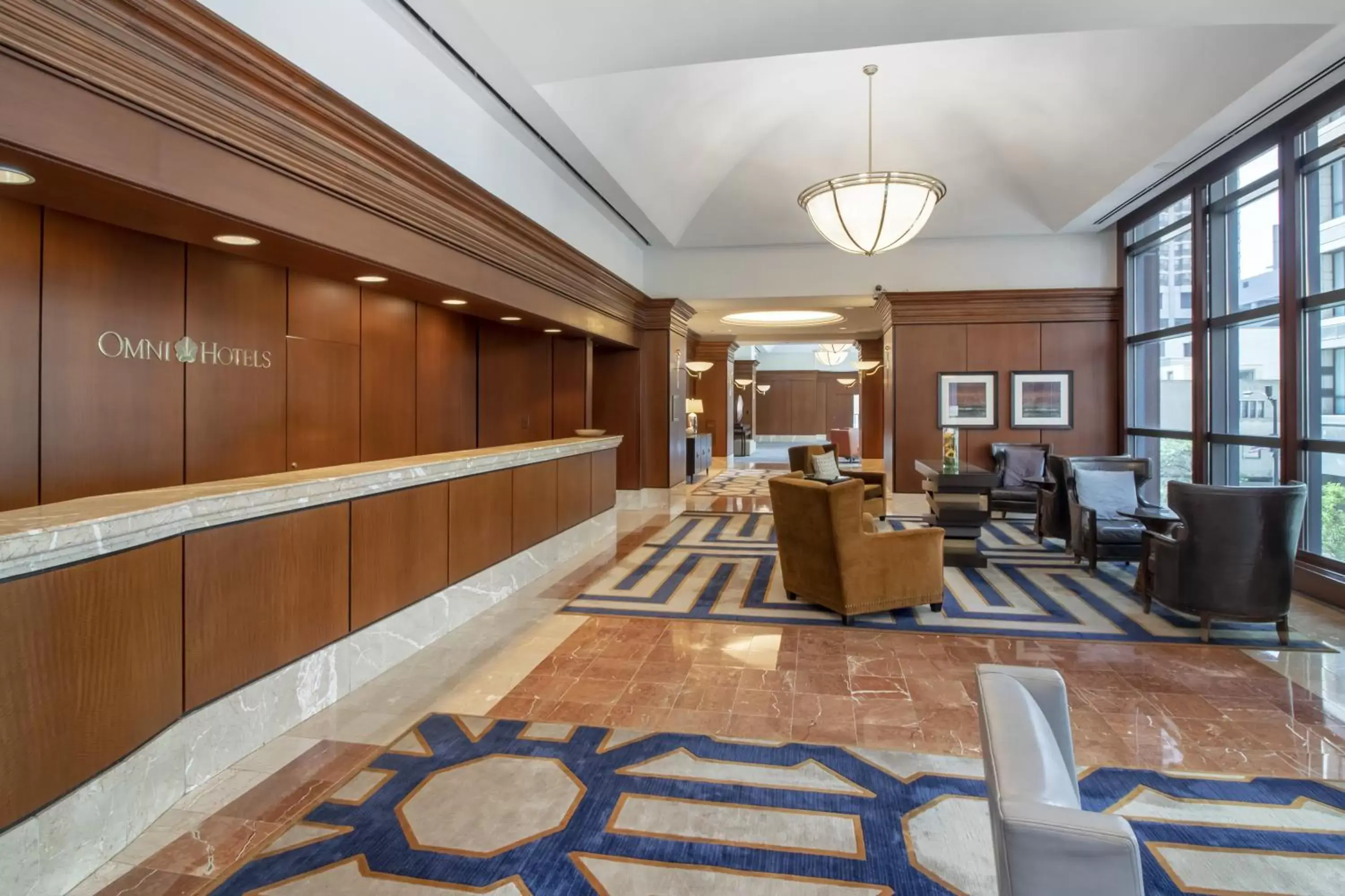 Lobby or reception in Omni Chicago All Suites Hotel-Magnificent Mile