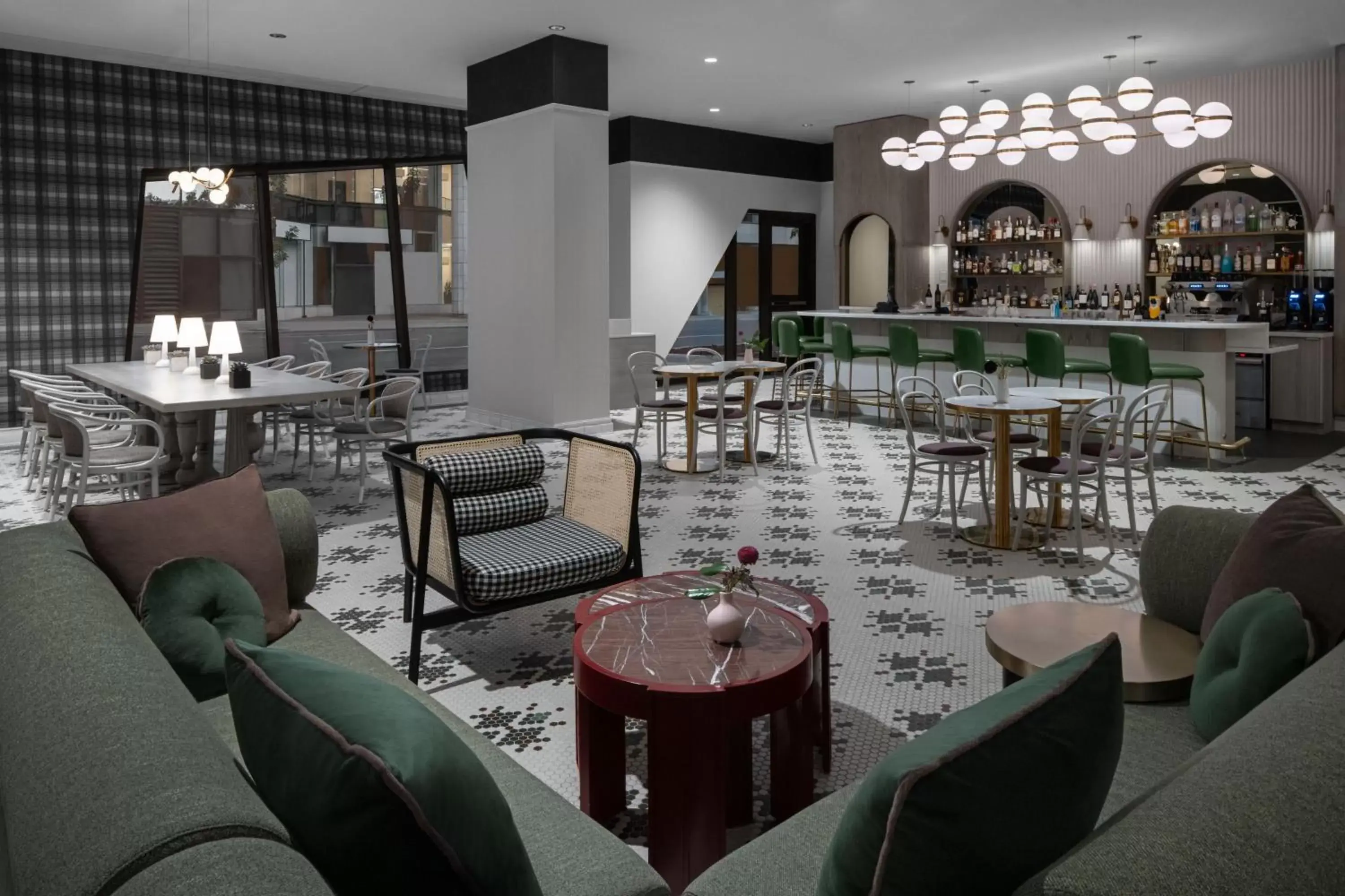 Restaurant/places to eat, Lounge/Bar in The Dorian, Autograph Collection