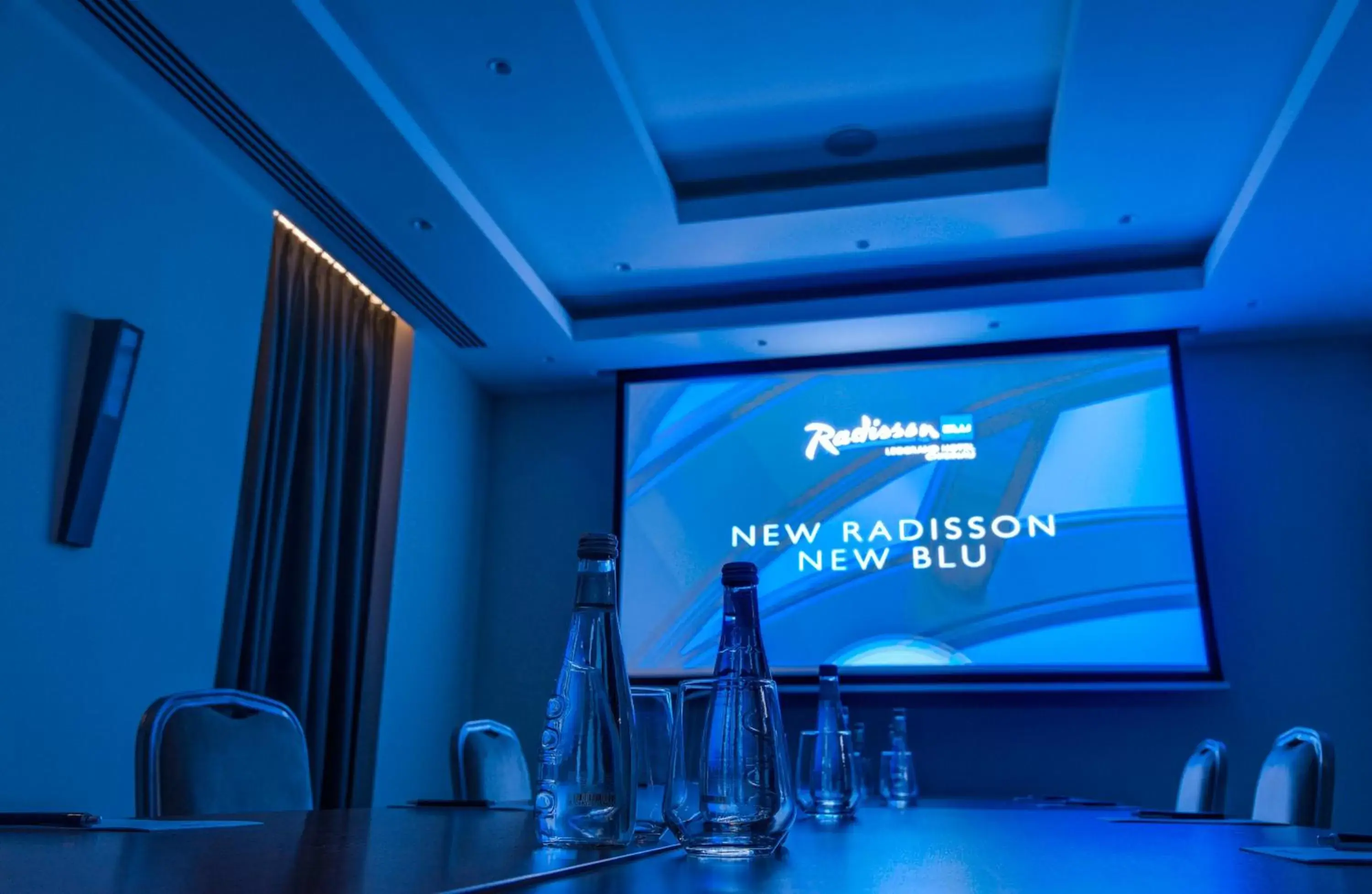 Business facilities in Radisson Blu Leogrand Hotel