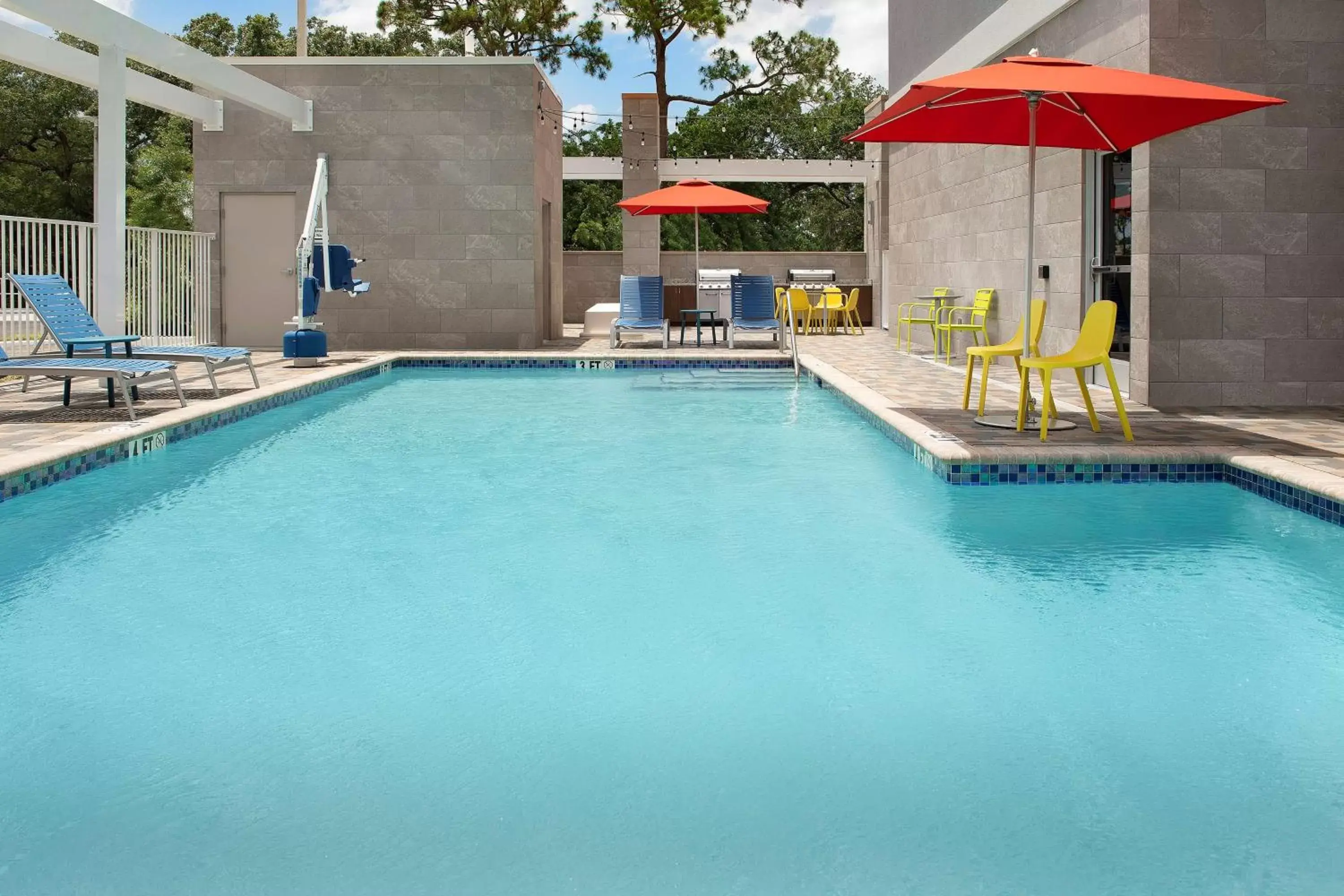 Pool view, Swimming Pool in Home2 Suites By Hilton Tampa Westshore Airport, Fl