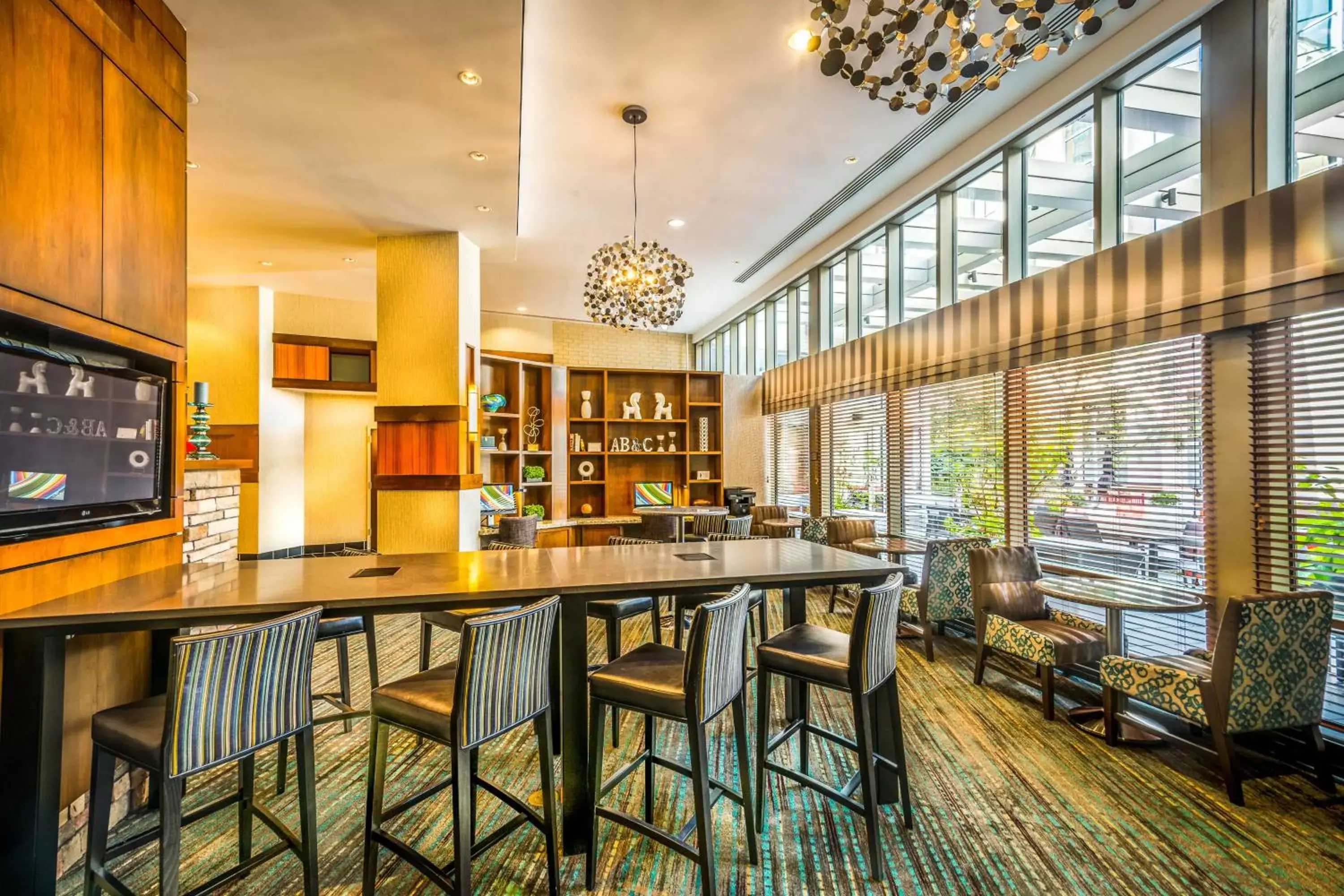 Lobby or reception, Lounge/Bar in Residence Inn Arlington Courthouse