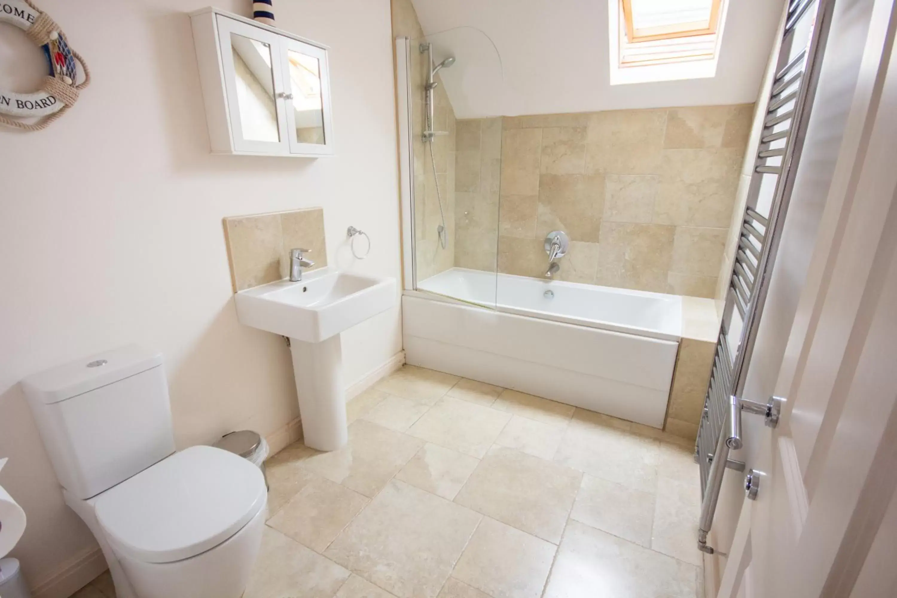 Shower, Bathroom in The Bay Filey