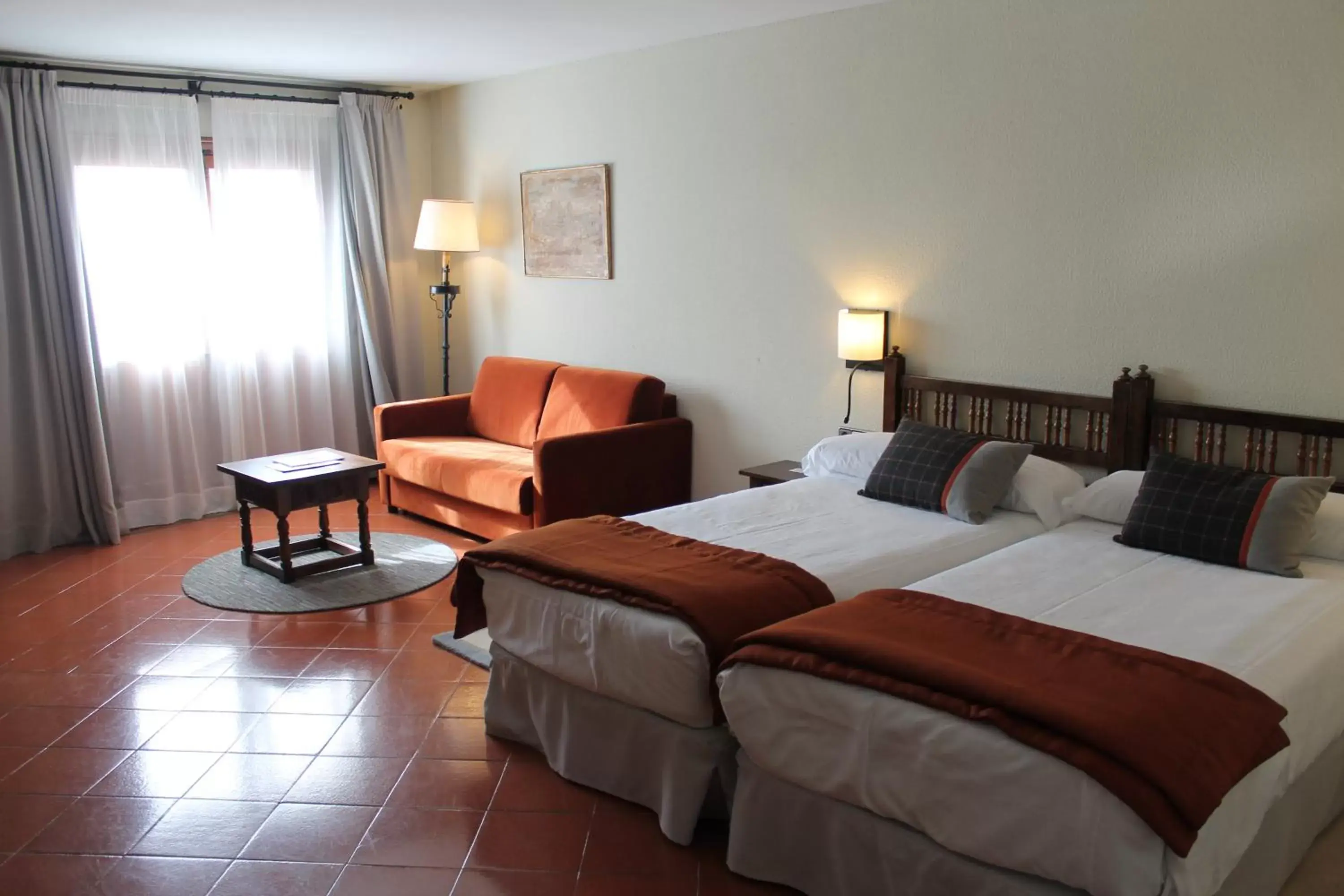 Bedroom, Bed in Parador de Santo Domingo de la Calzada