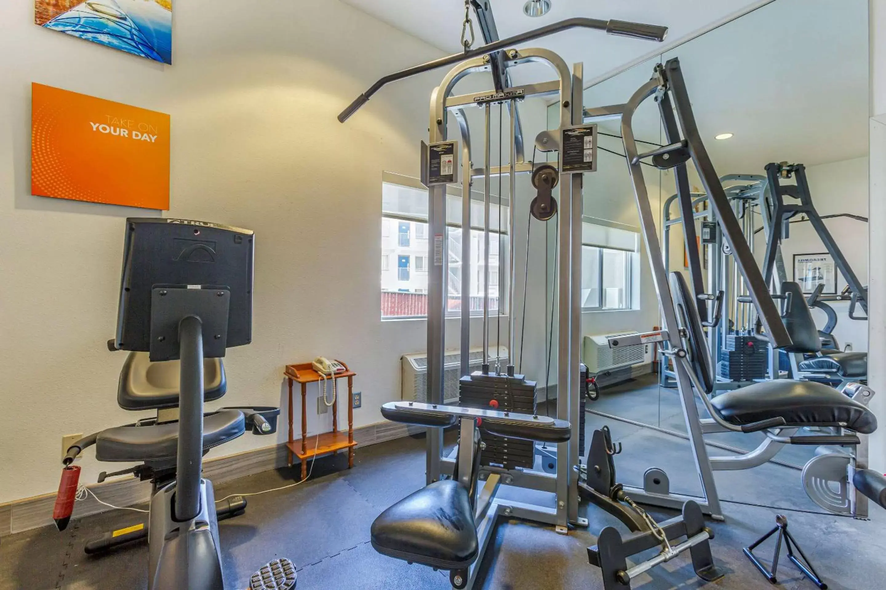 Activities, Fitness Center/Facilities in Comfort Inn Lucky Lane