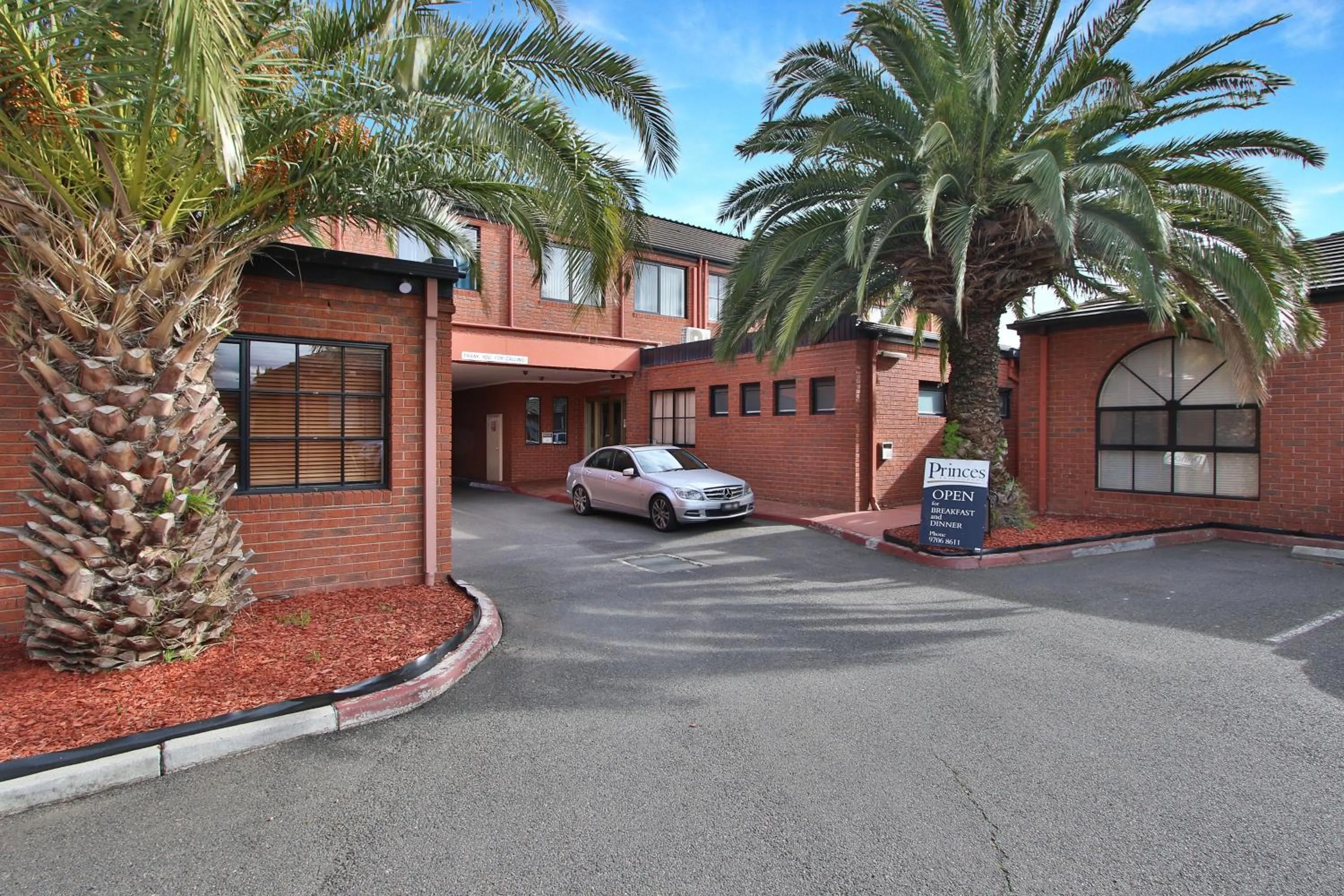 Garden in Comfort Hotel Dandenong