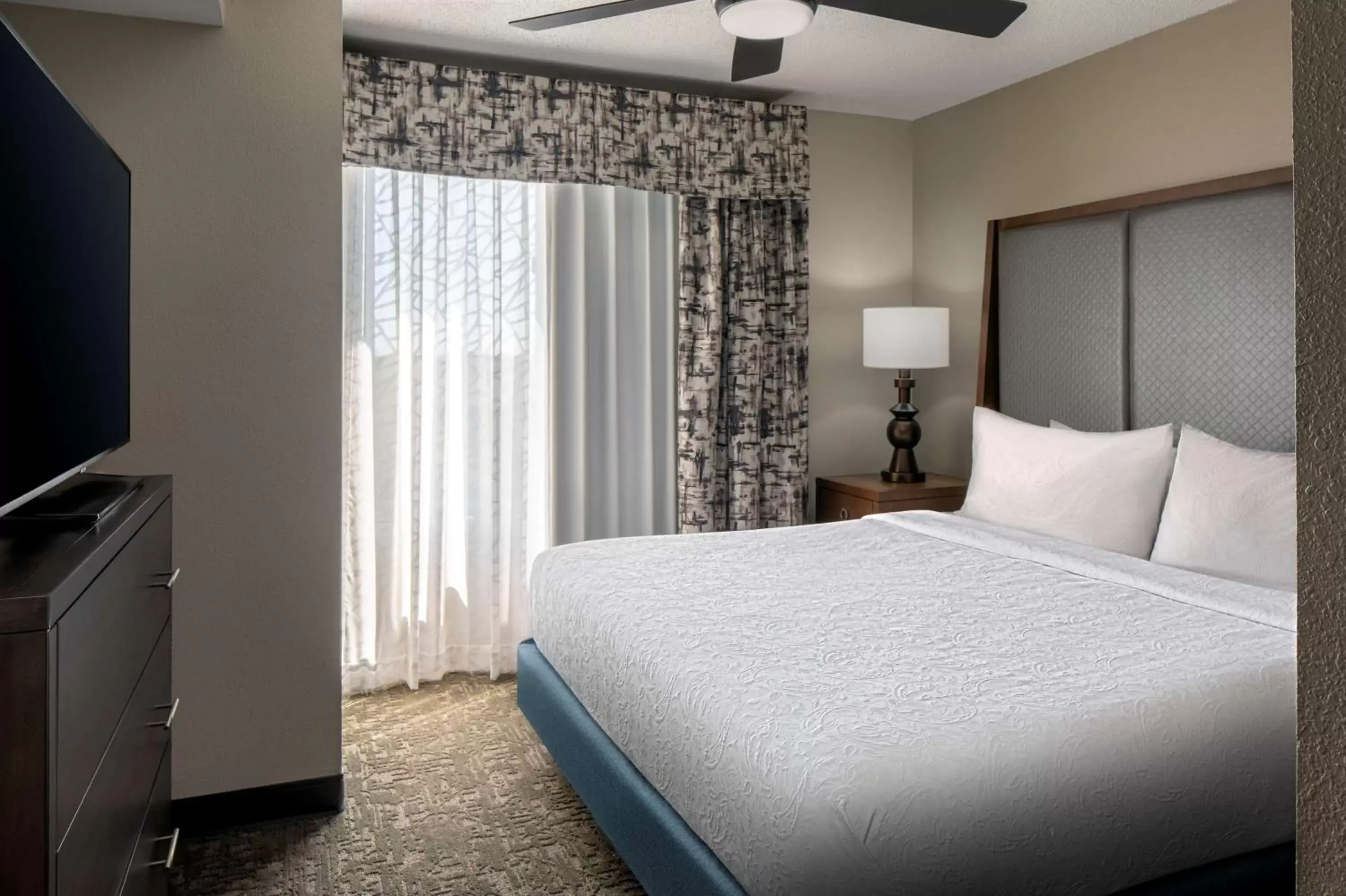 Bedroom, Bed in Homewood Suites by Hilton Orland Park