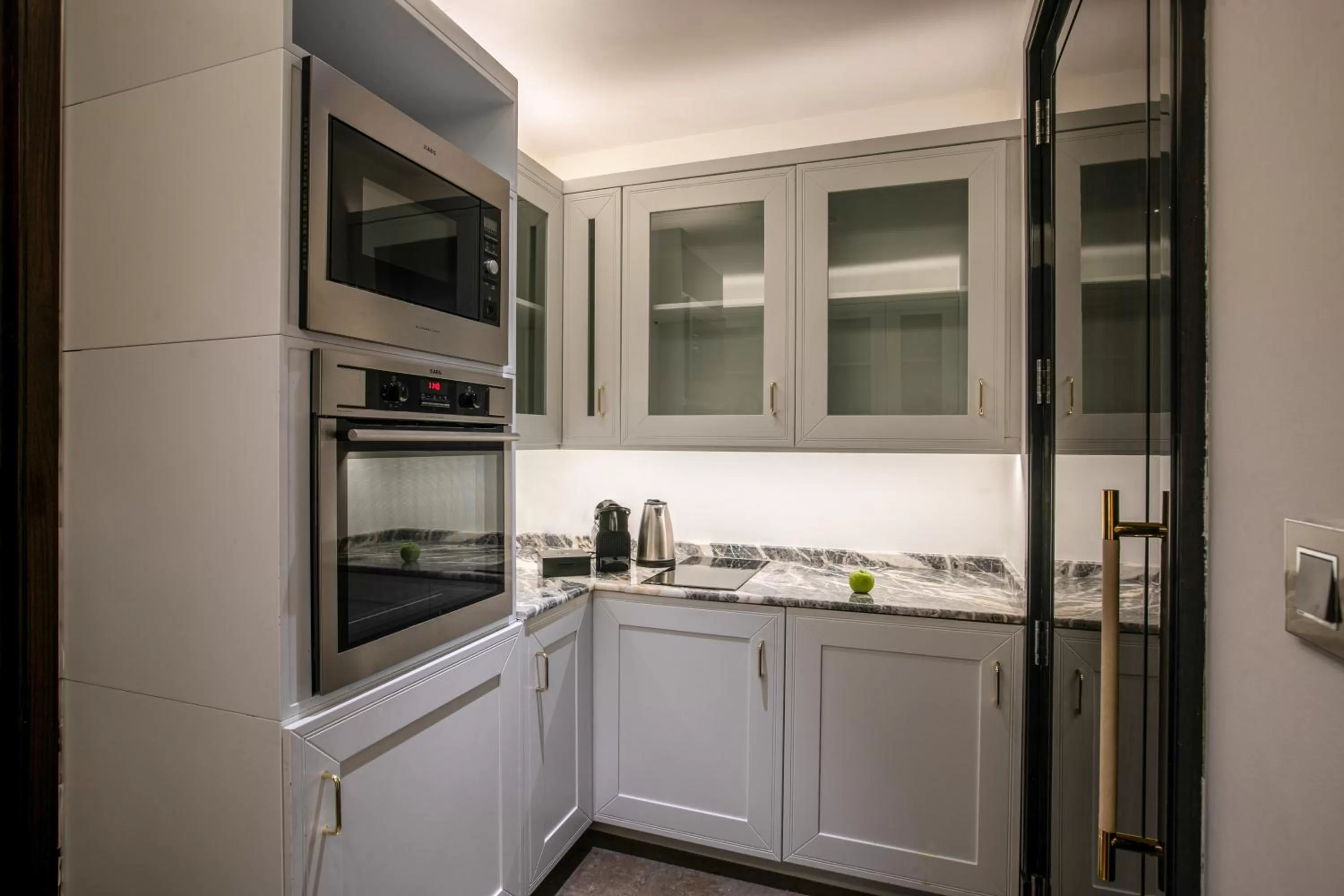 Kitchen or kitchenette in Fairmont Amman